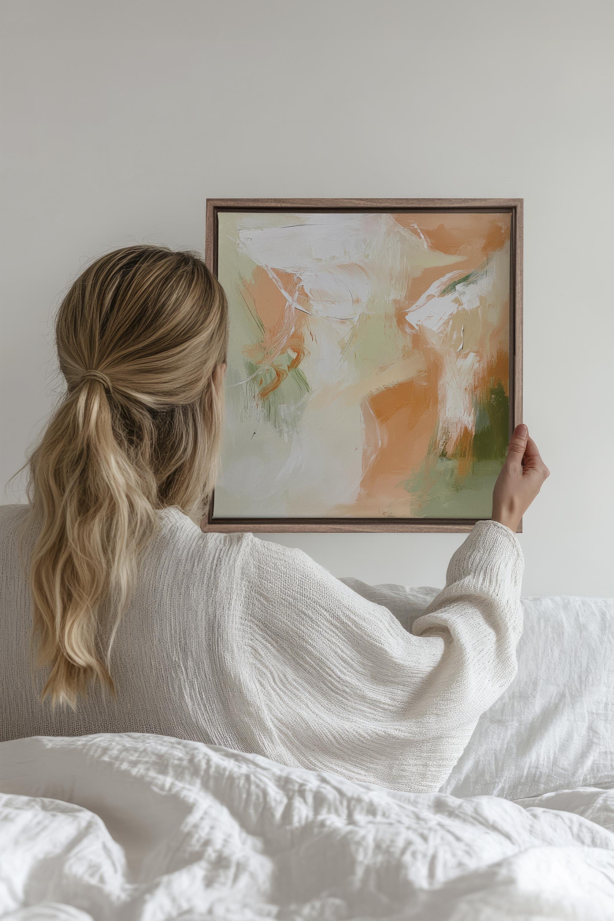 OLEKA CANVAS - PEACHY FLOW, Oeuvre sur toile étirée, encadré Brun Chêne