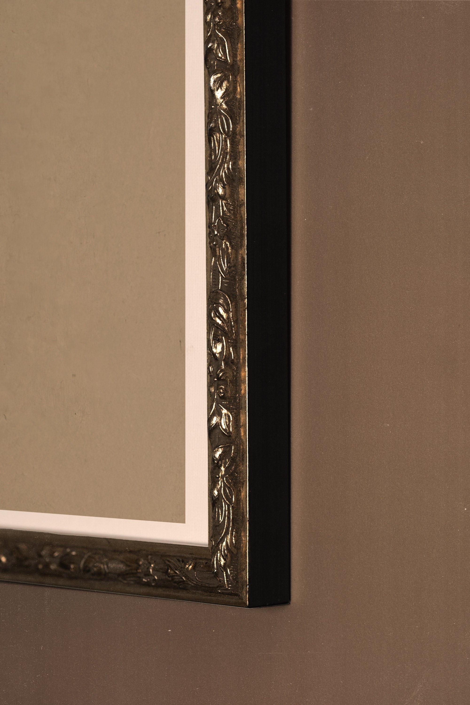 TRACÉ ANTIQUE, Artwork on stretched canvas, framed Vintage Silver