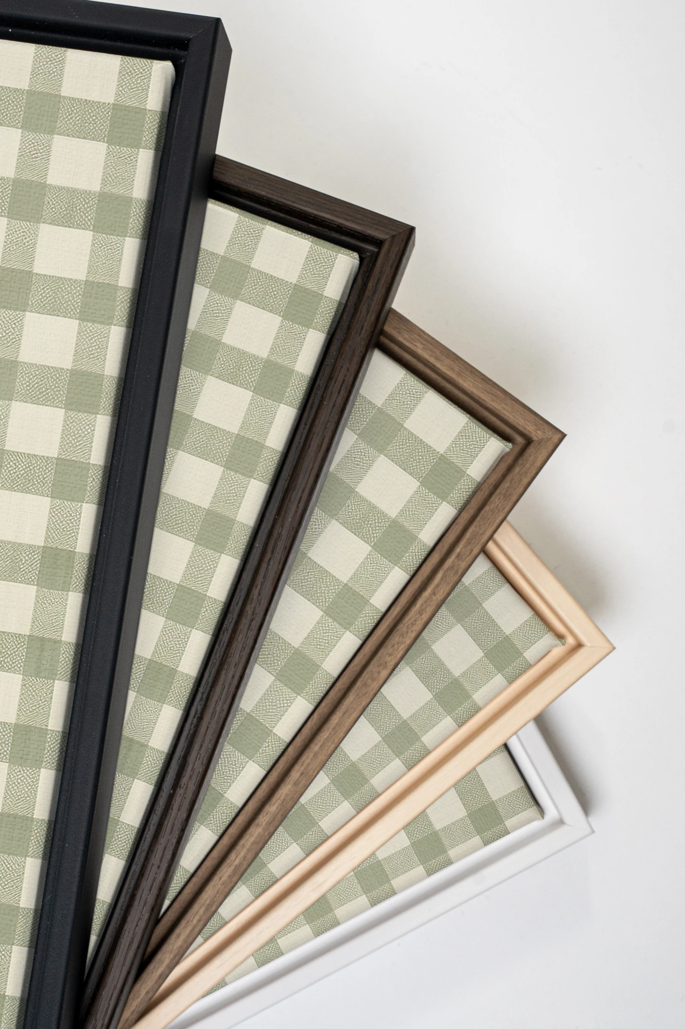 SAGE GINGHAM, Oeuvre sur toile étirée, encadré Noir