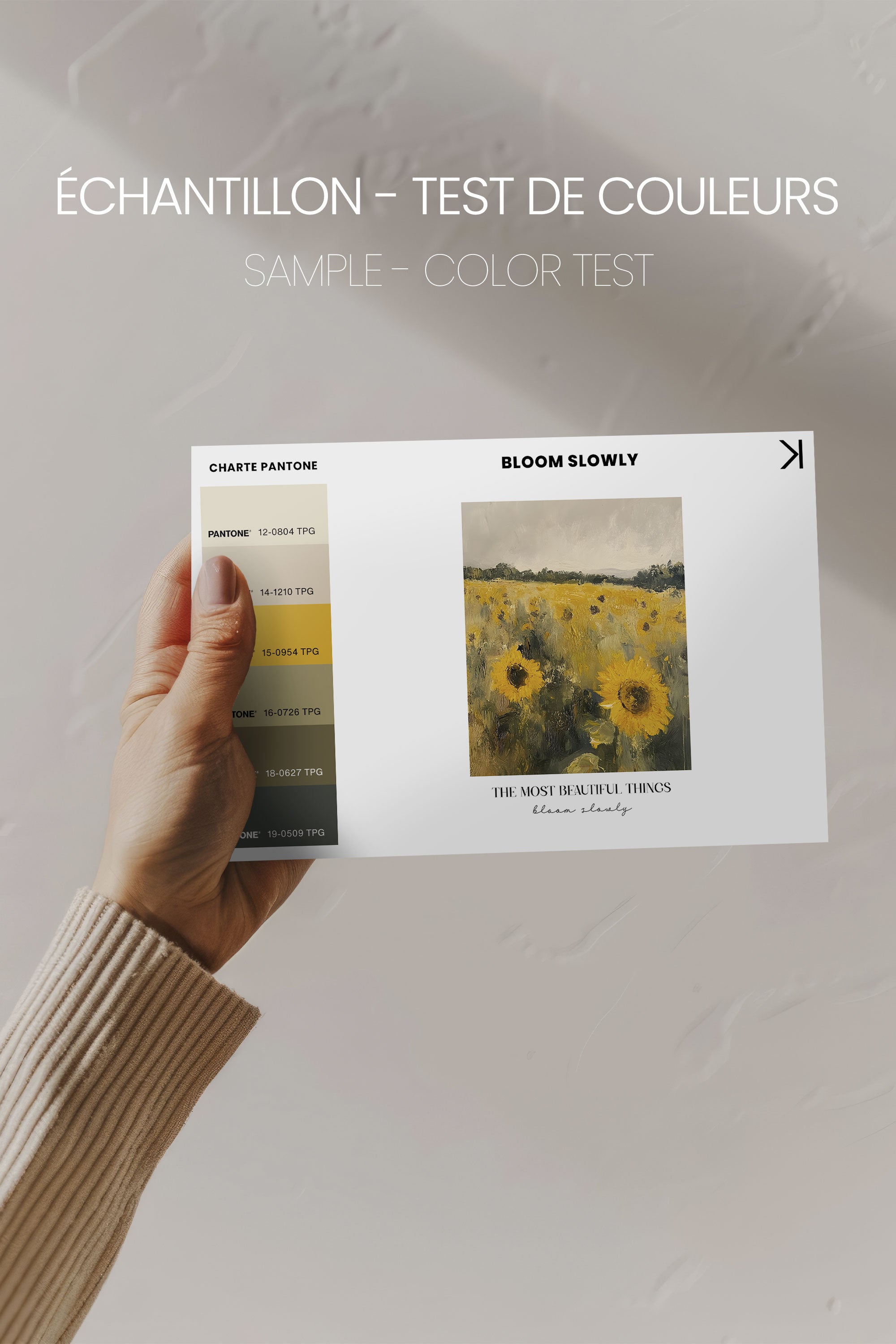 OLEKA CANVAS - BLOOM SLOWLY, Oeuvre sur toile étirée, encadré Blanc