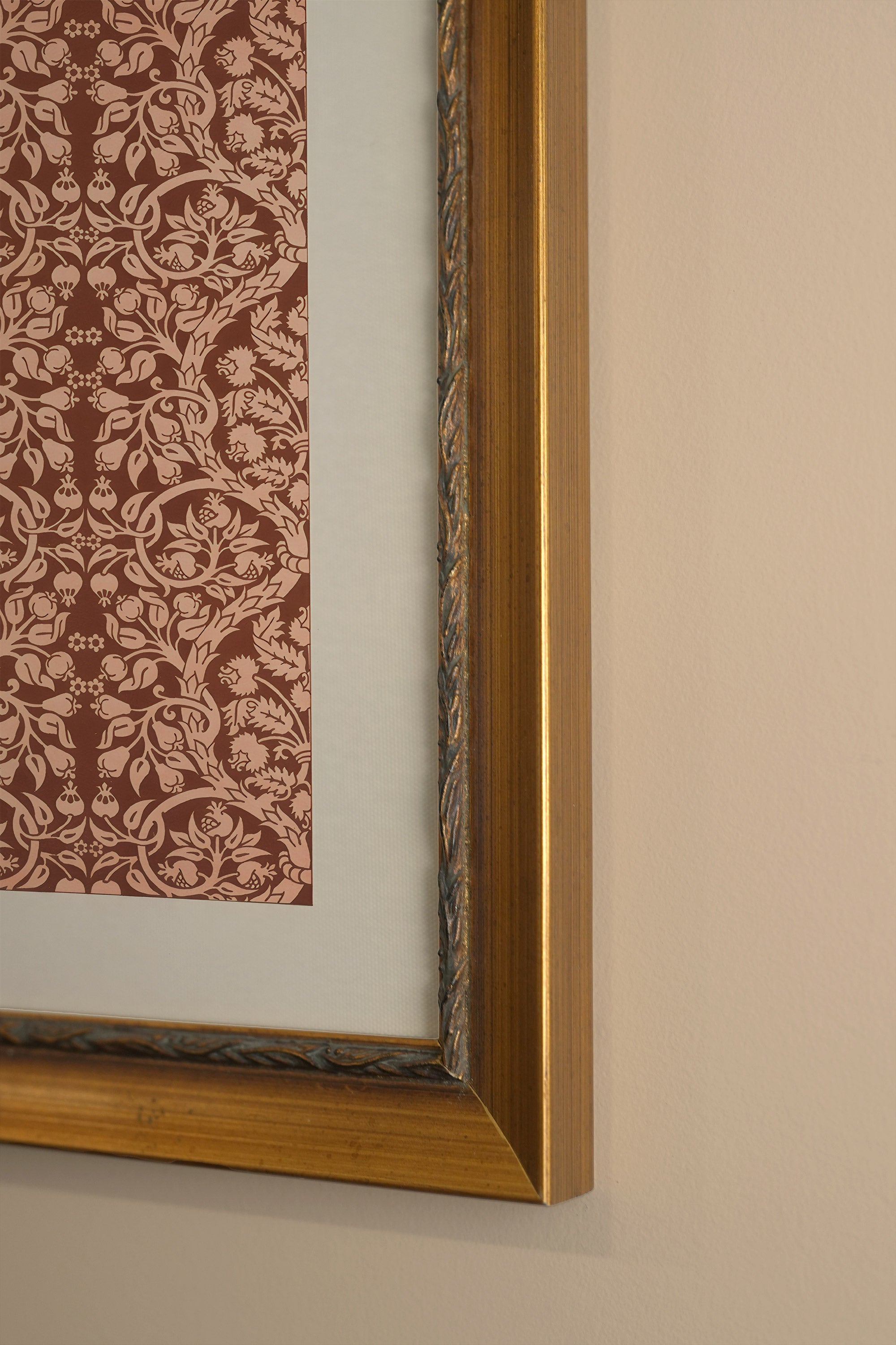 MOTIF ANCIEN, Artwork on rigid canvas, framed in Vintage Gold