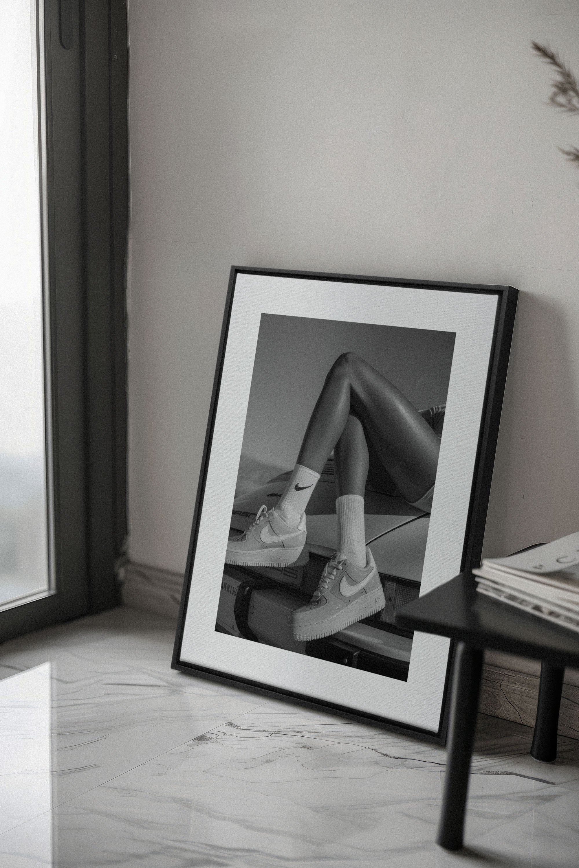 OLEKA CANVAS - BLACK & WHITE BLISS, Oeuvre sur toile étirée, encadré Noir