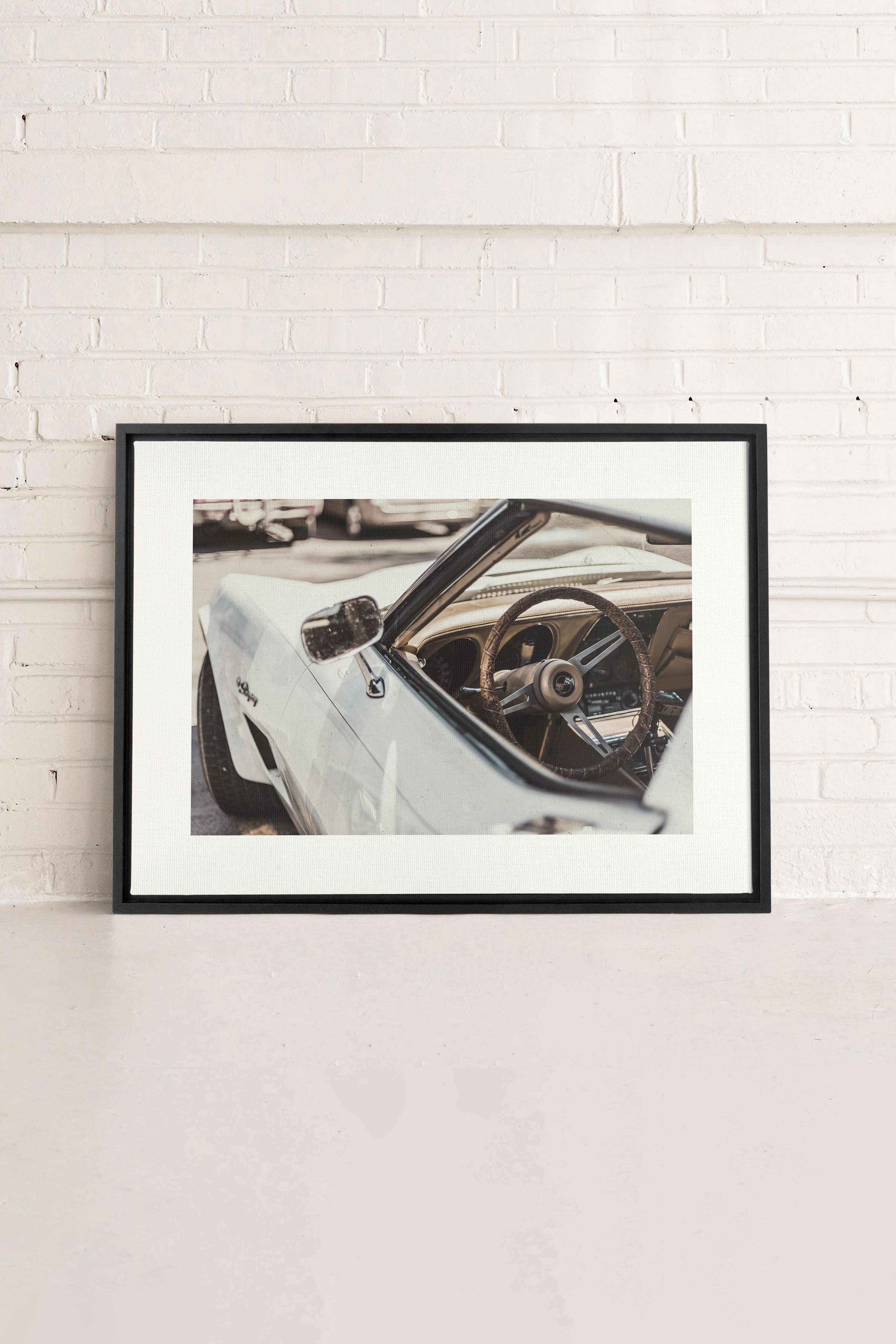 OLEKA CANVAS - LUXURY RIDE, Oeuvre sur toile étirée, encadré Noir