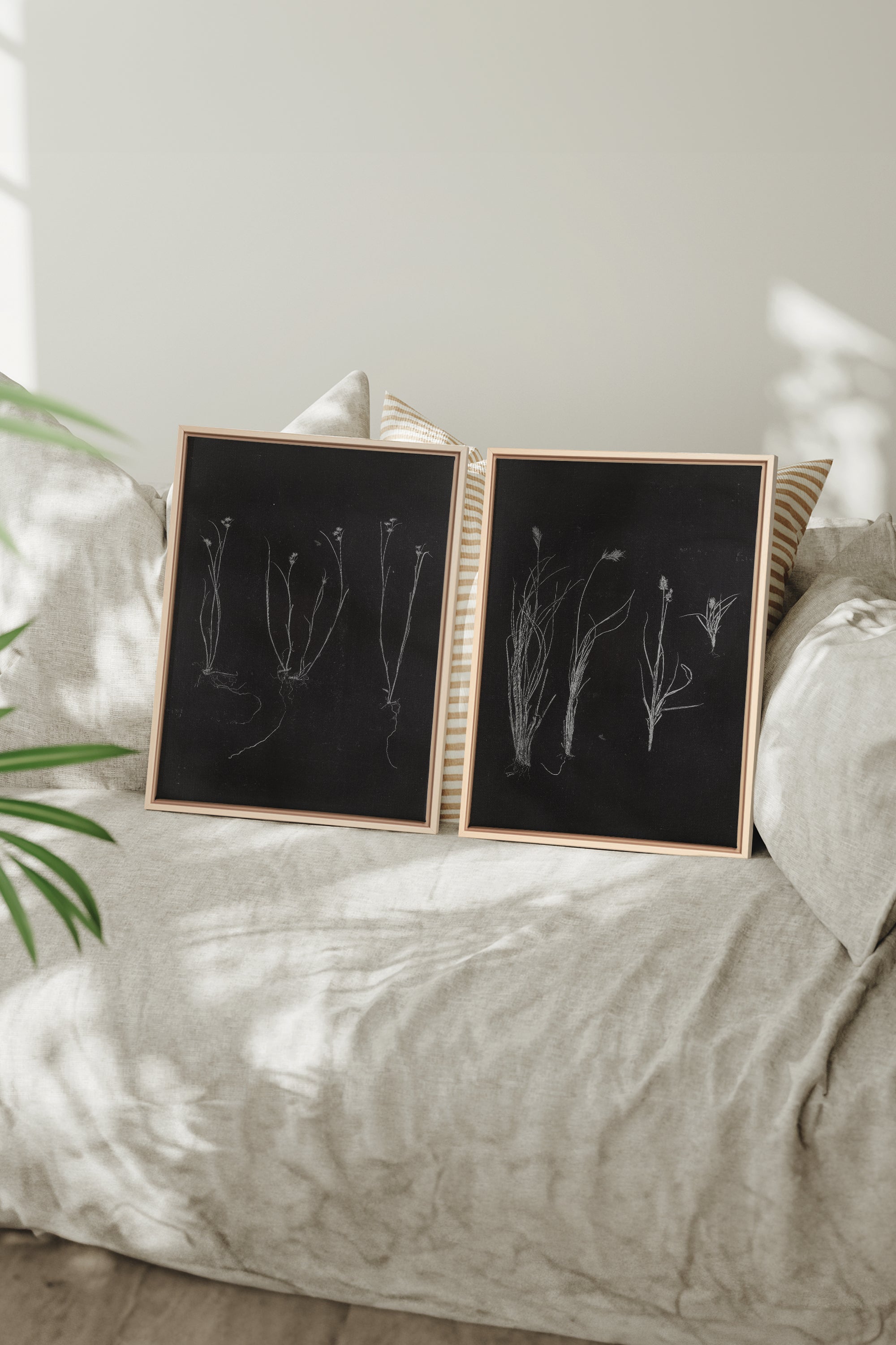 DUO TRACES DE VIE, 2 Works on stretched canvas, framed Naturel Clair