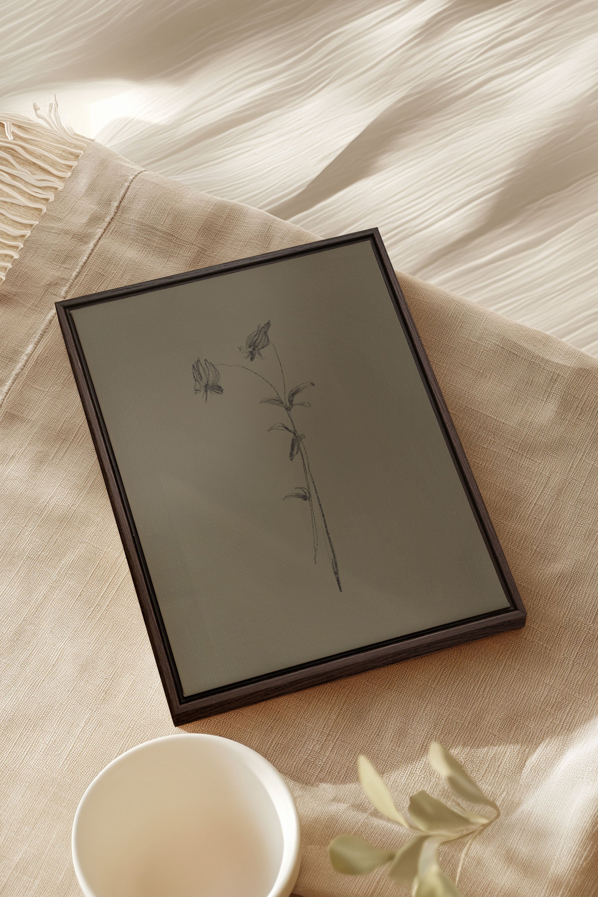 OLEKA CANVAS - BOUTON SAUVAGE, Oeuvre sur toile étirée, encadré Brun Noyer