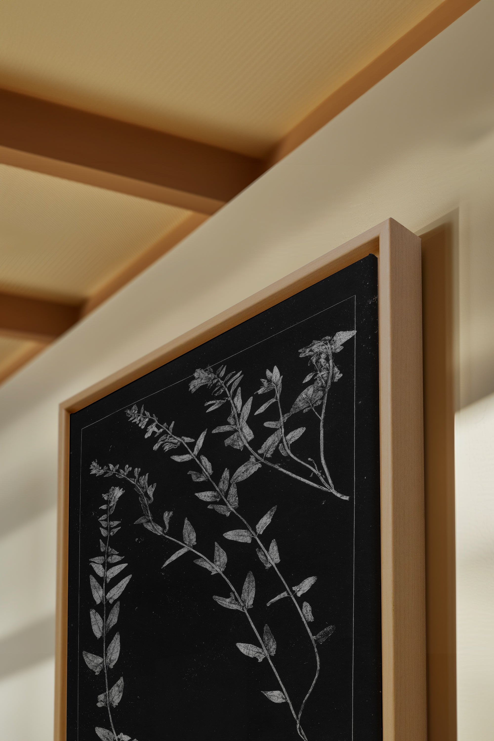 PRESSED MEMORIES, Oeuvre sur toile étirée, encadré Naturel Clair