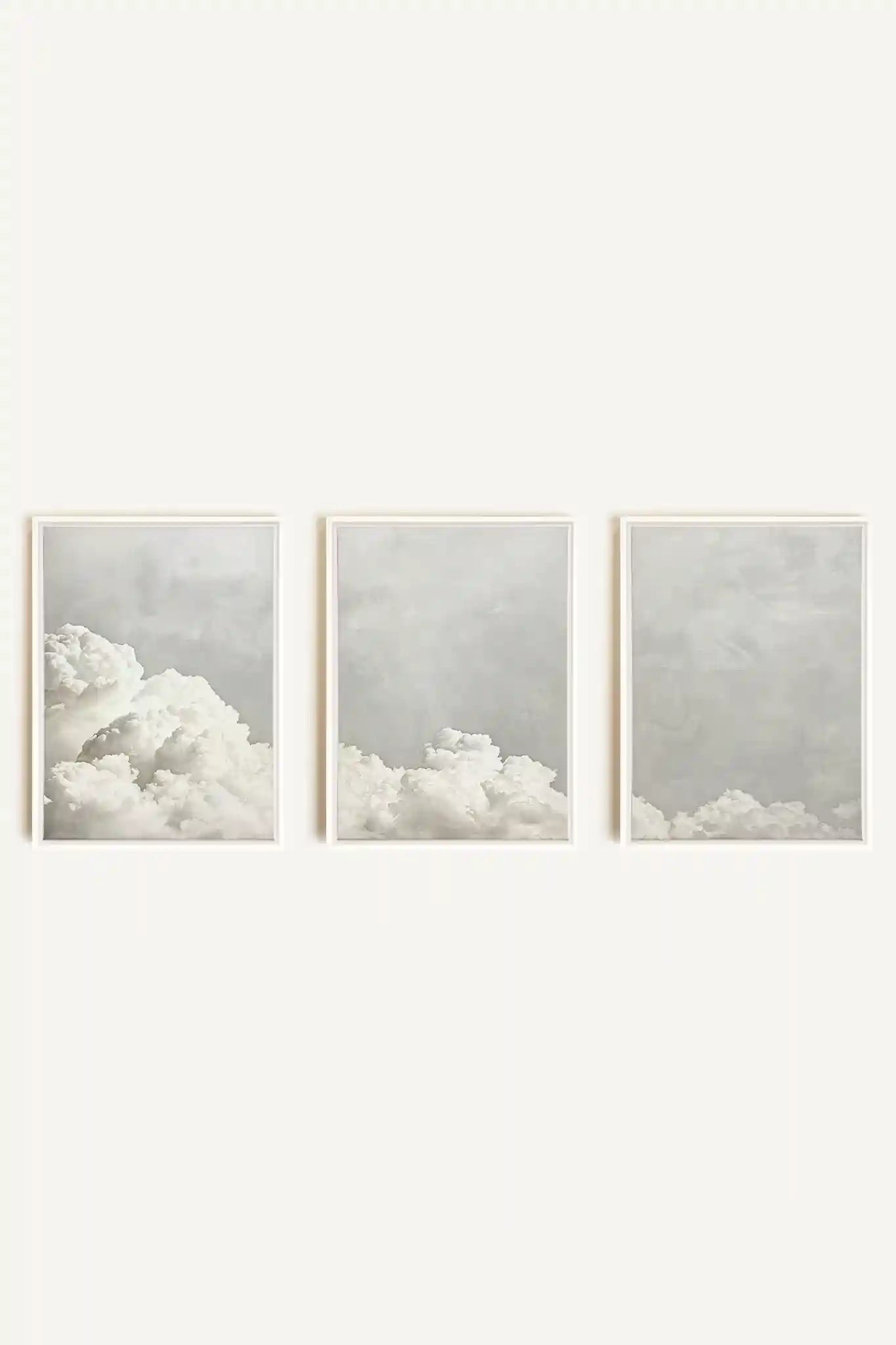 ANTIQUE CLOUDSCAPE TRIO, 3 Oeuvres sur toile étirée, encadré Blanc