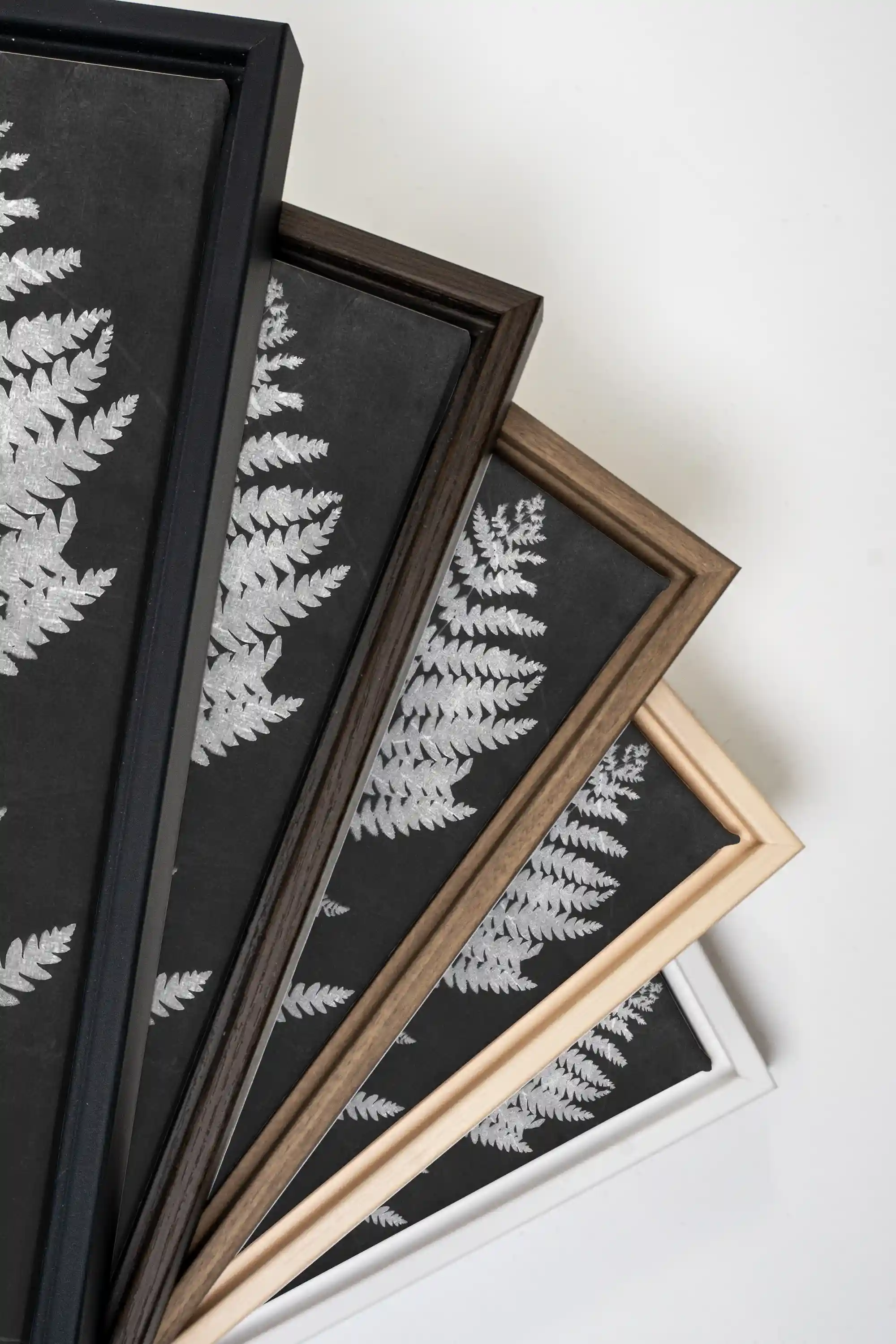 SOUFFLE FORESTIER, Work on stretched canvas, framed Oak Brown