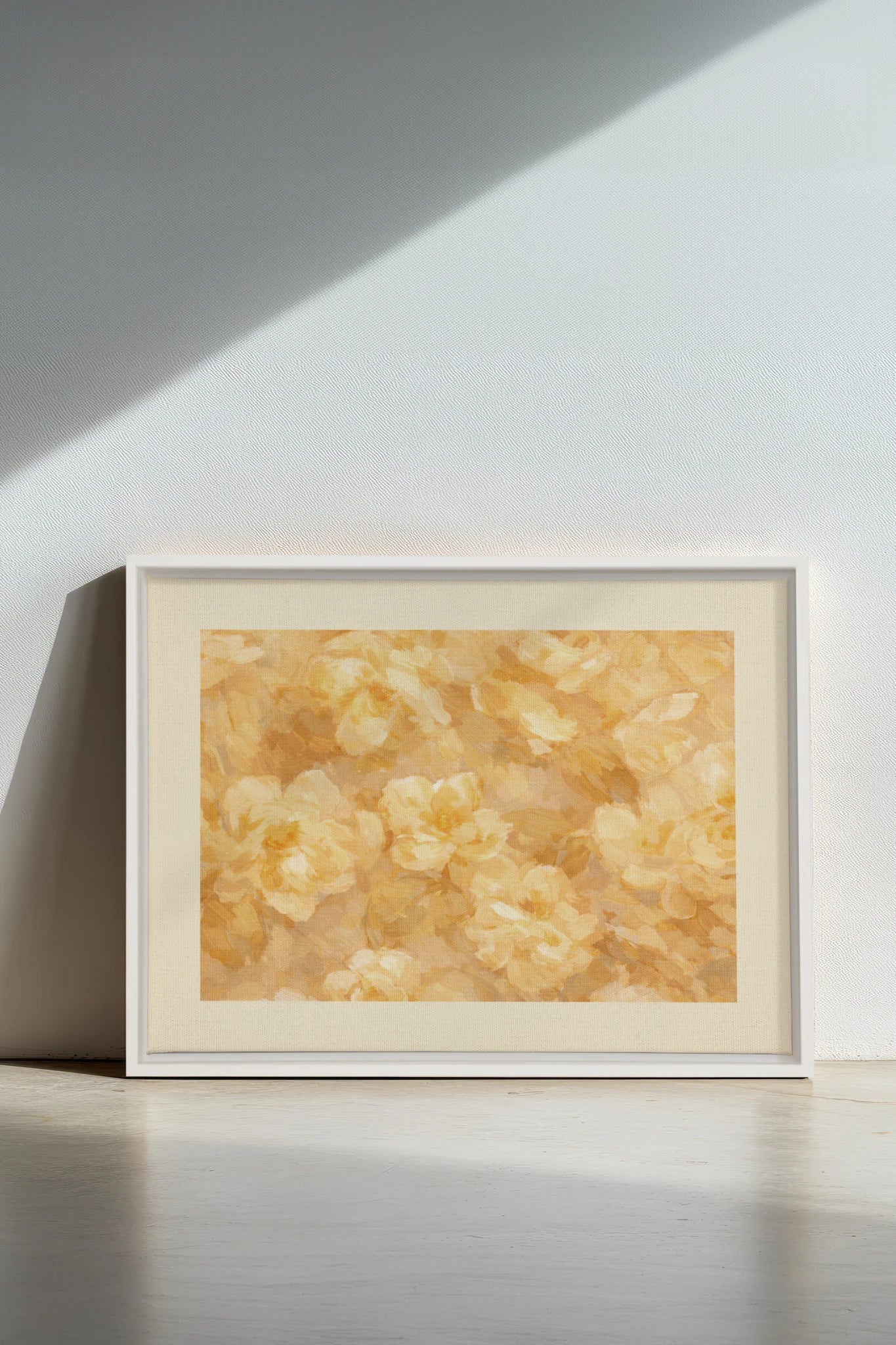 APRICOT PETALS, Oeuvre sur toile étirée, encadré Blanc