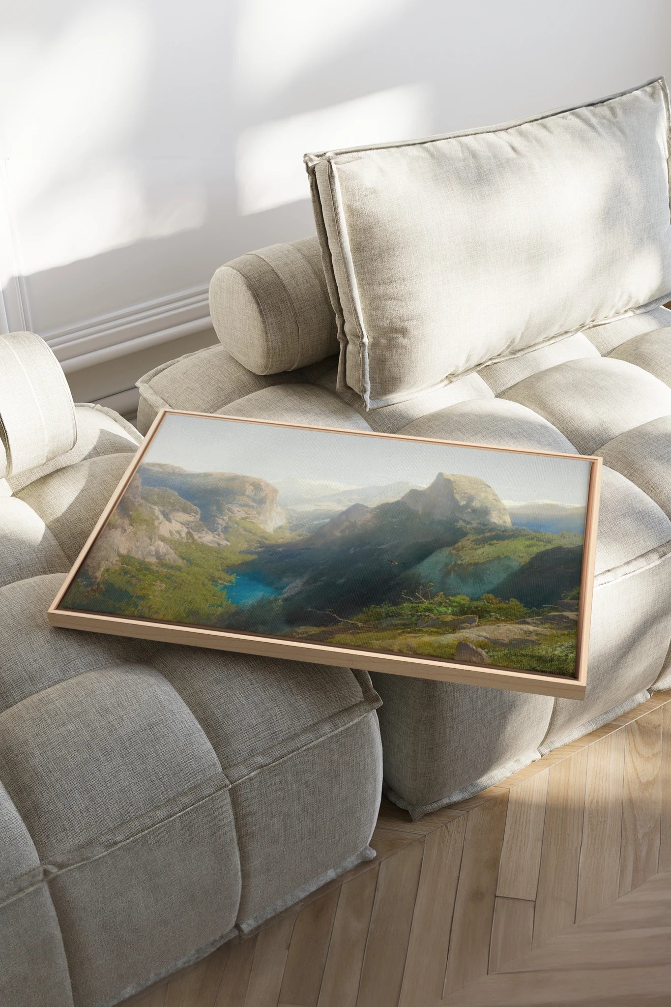 SUNLIT GORGE, Oeuvre sur toile étirée, encadré Naturel Clair