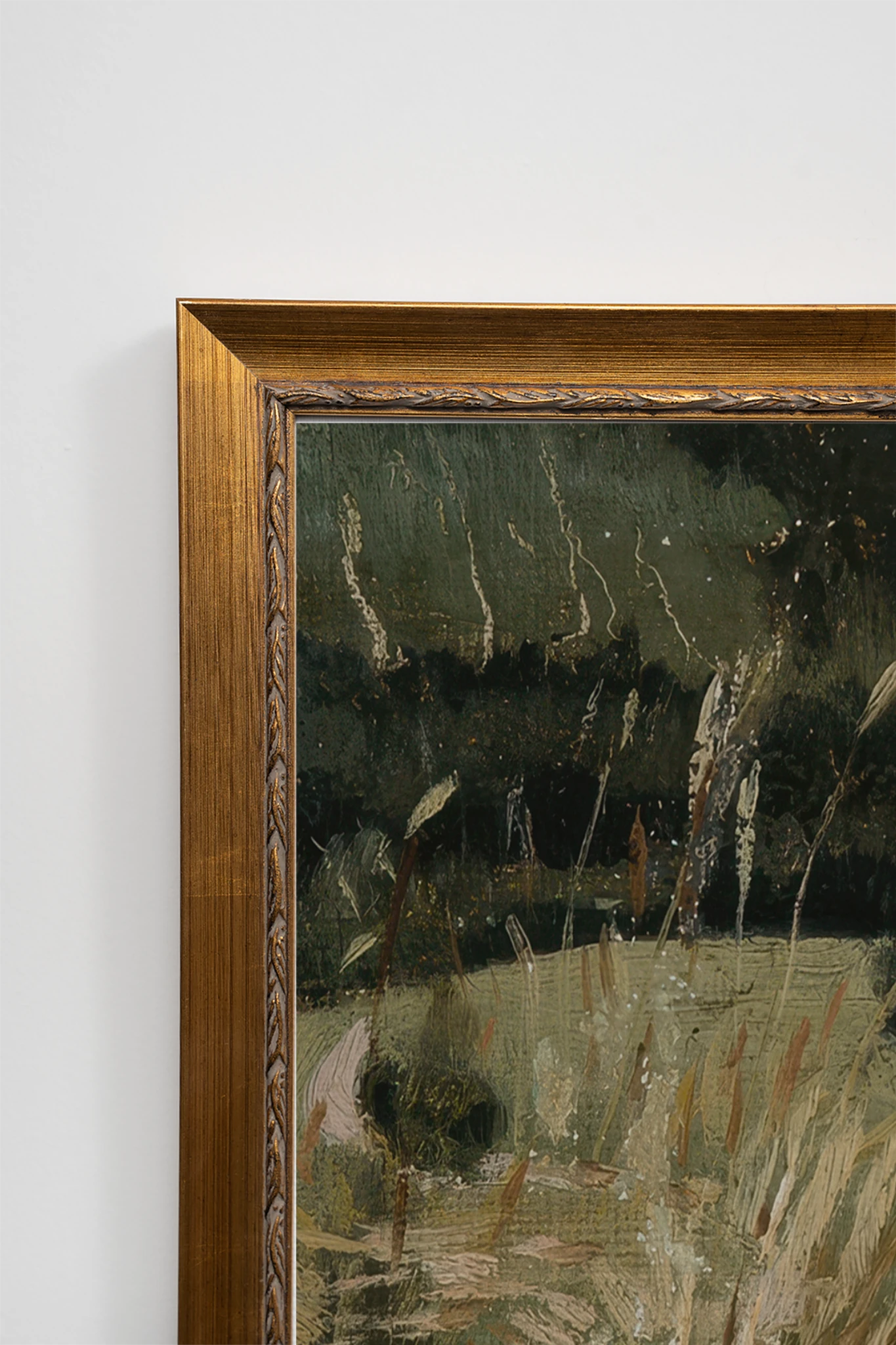 ROSEAUX DORÉS I, Painting on Stretched Canvas, Framed in Vintage Gold