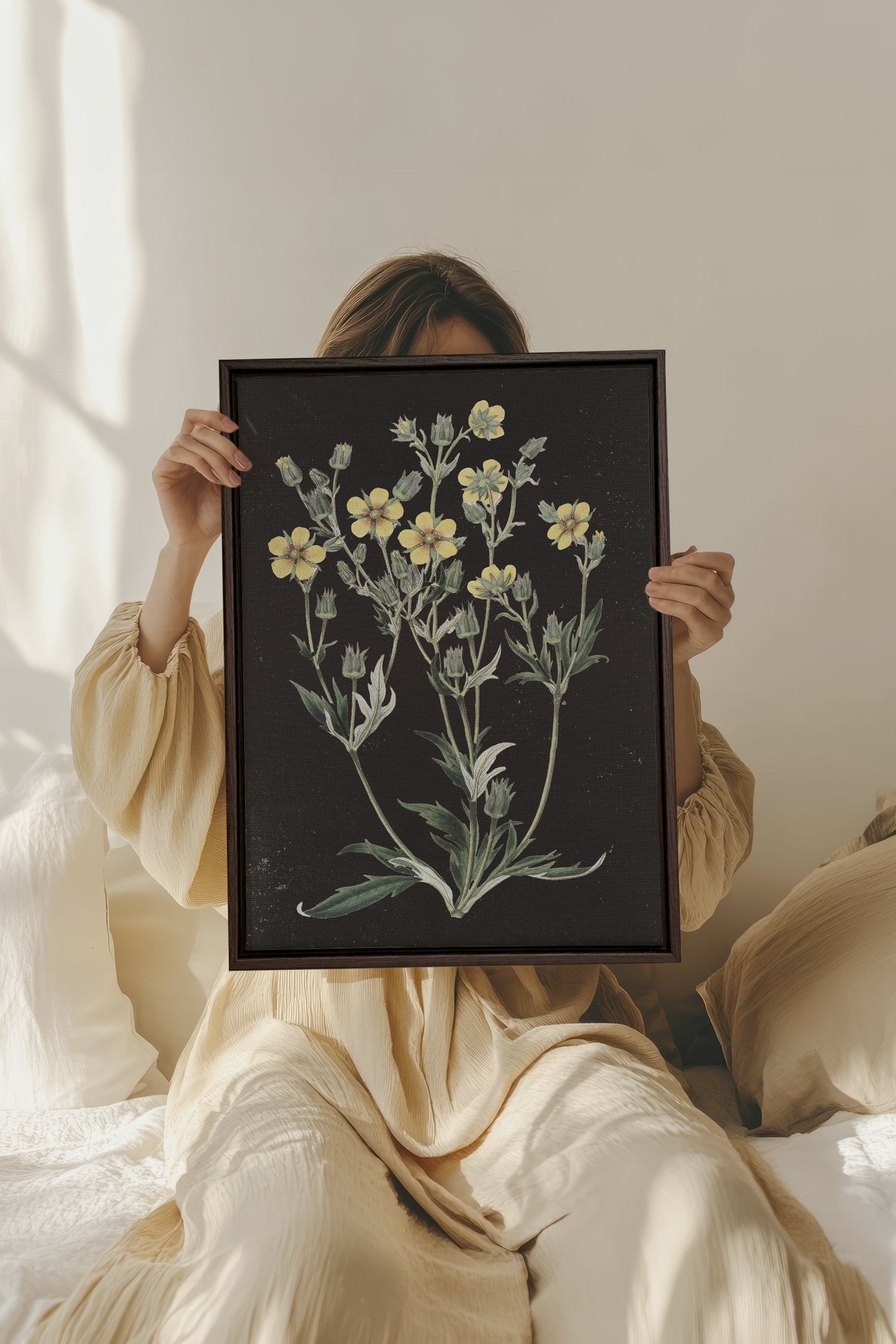 GOLDEN STILLNESS, Oeuvre sur toile étirée, encadré Brun Noyer