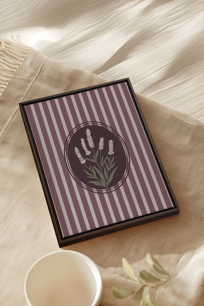 OLEKA CANVAS - LAVENDER STRIPES, Oeuvre sur toile étirée, encadré Brun Noyer