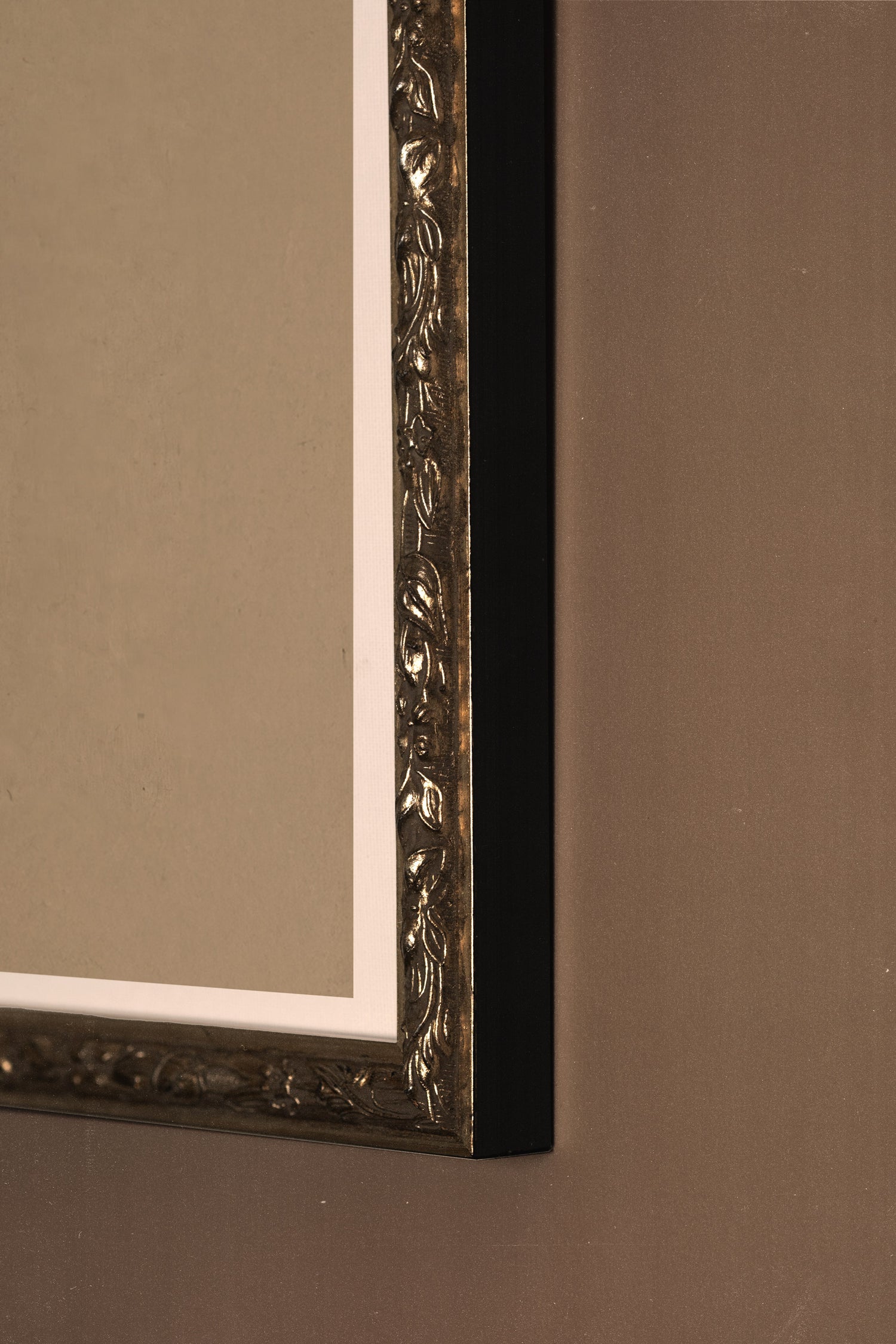 TRACÉ ANTIQUE, Artwork on stretched canvas, framed Vintage Silver