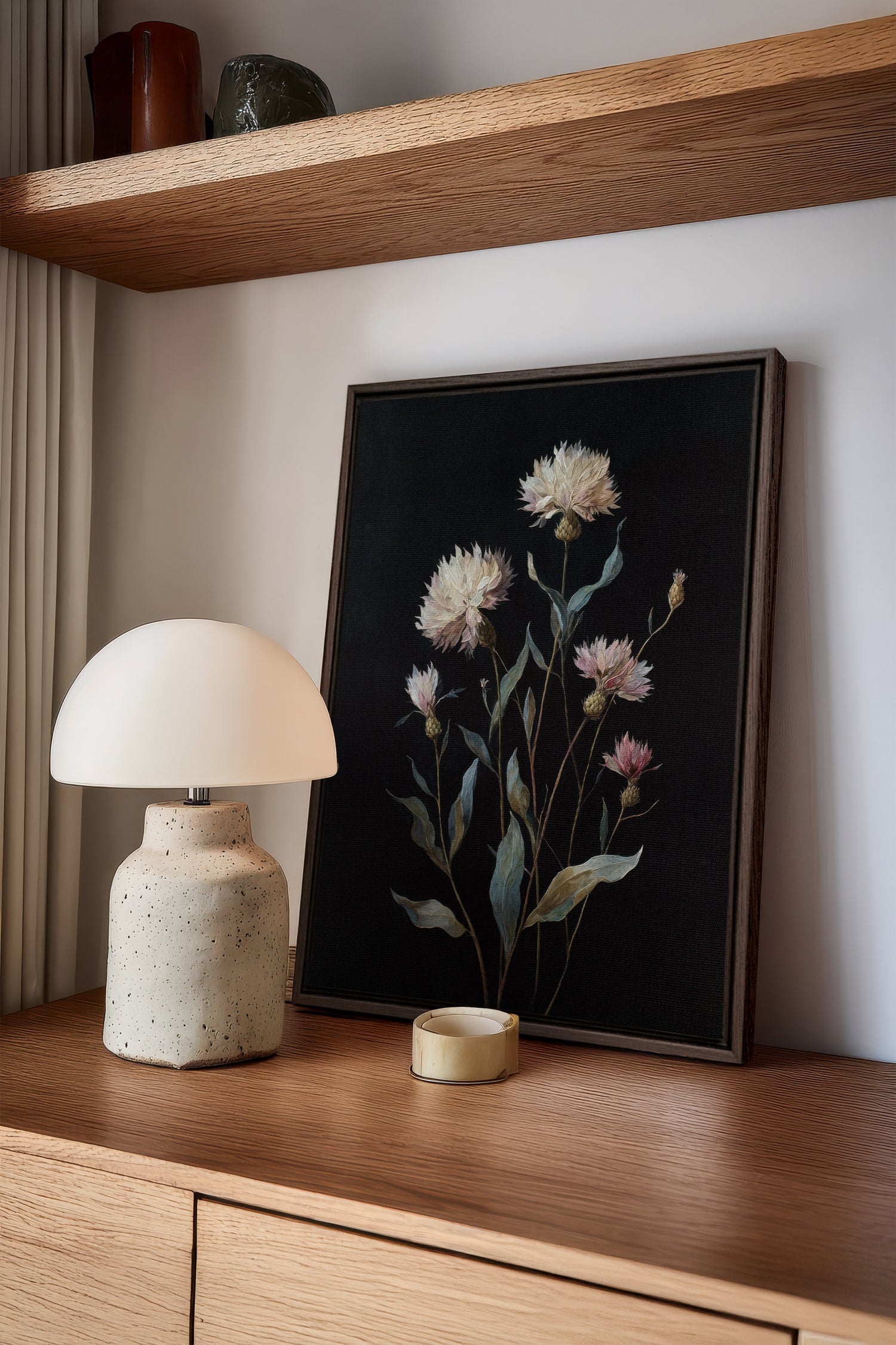 BLUSH FLORA, Oeuvre sur toile étirée, encadré Brun Noyer