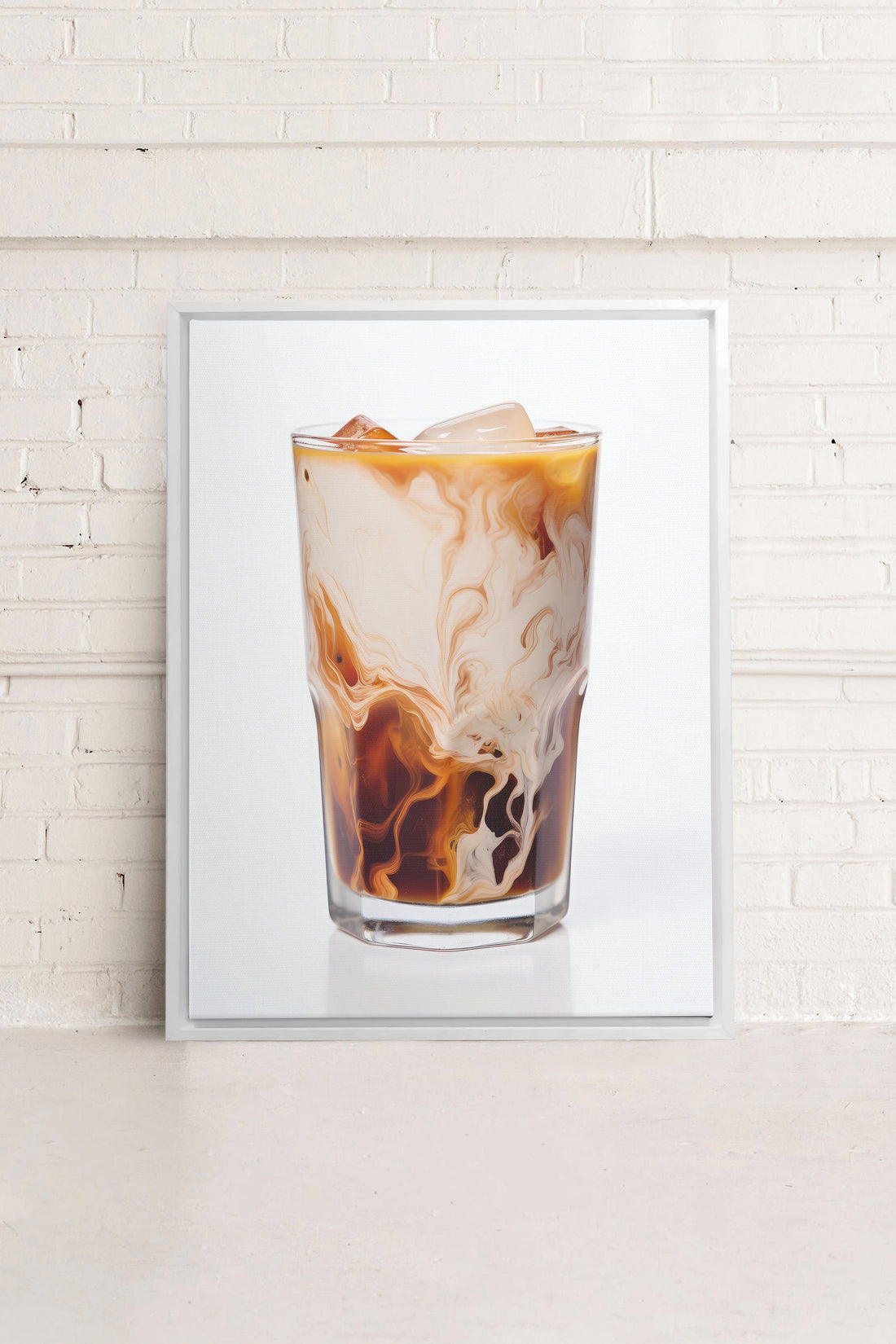 OLEKA CANVAS - ICED COFFEE, Oeuvre sur toile étirée, encadré Blanc