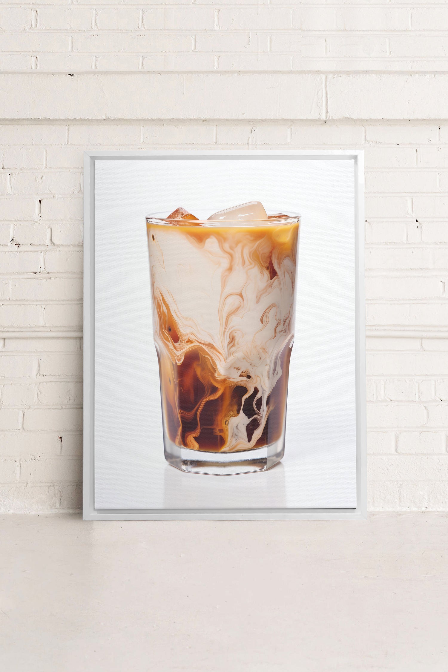 OLEKA CANVAS - ICED COFFEE, Oeuvre sur toile étirée, encadré Blanc