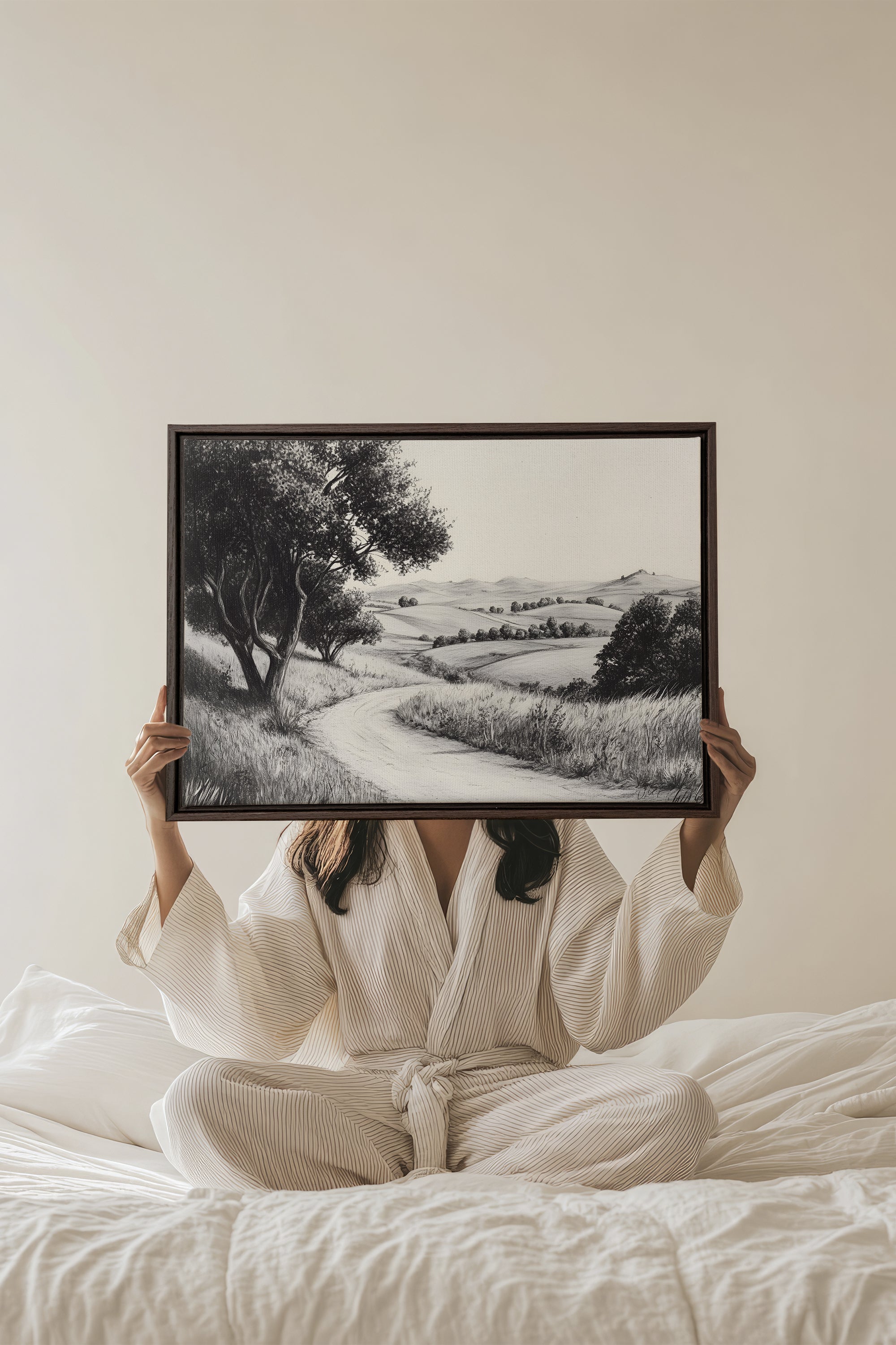 OLEKA CANVAS - DOUCEUR DES COLLINES, Oeuvre sur toile étirée, encadré Brun Noyer