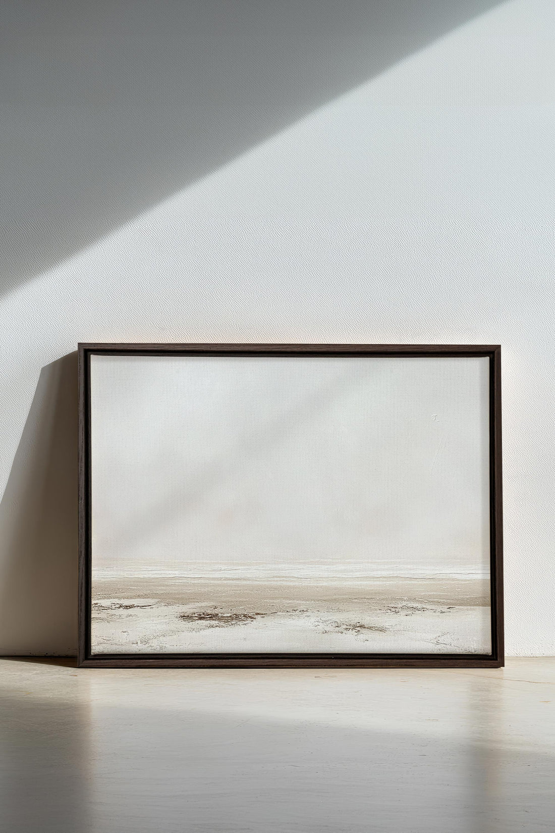 OLEKA CANVAS - BENEATH THE MIST, Oeuvre sur toile étirée, encadré Brun Noyer