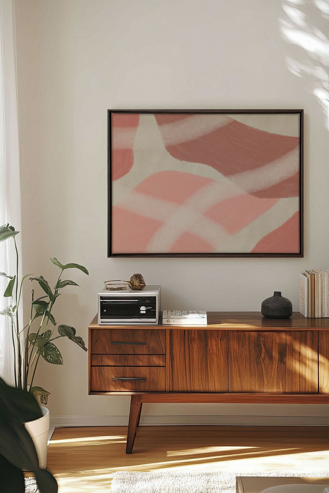 OLEKA CANVAS - ROSY GLOW, Oeuvre sur toile étirée, encadré Brun Noyer