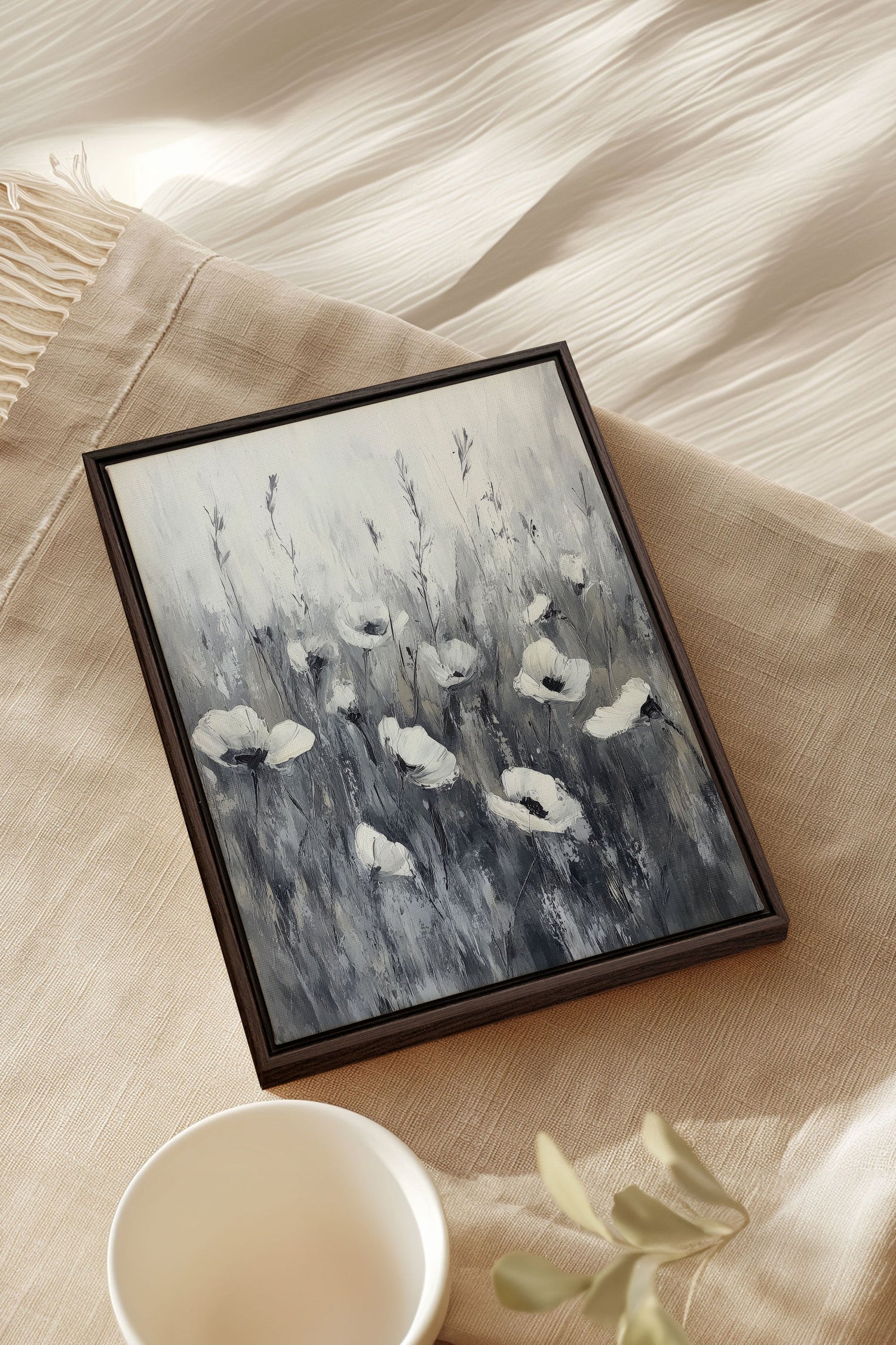 OLEKA CANVAS - WHITE VEIL, Oeuvre sur toile étirée, encadré Brun Noyer