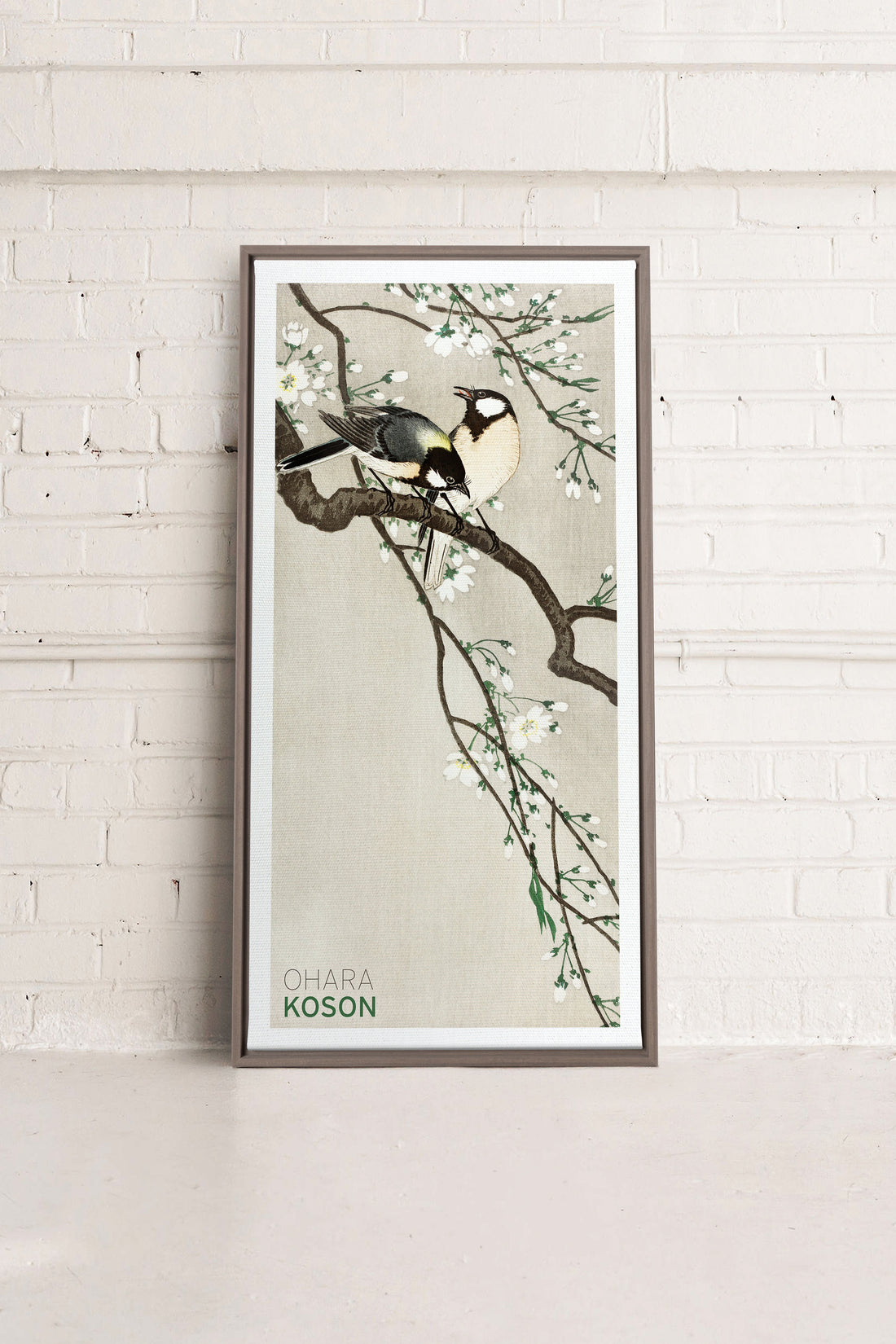 OLEKA CANVAS - PARIDÉS SUR BRANCHE DE CERISIERS, Oeuvre sur toile étirée, encadré Brun Chêne