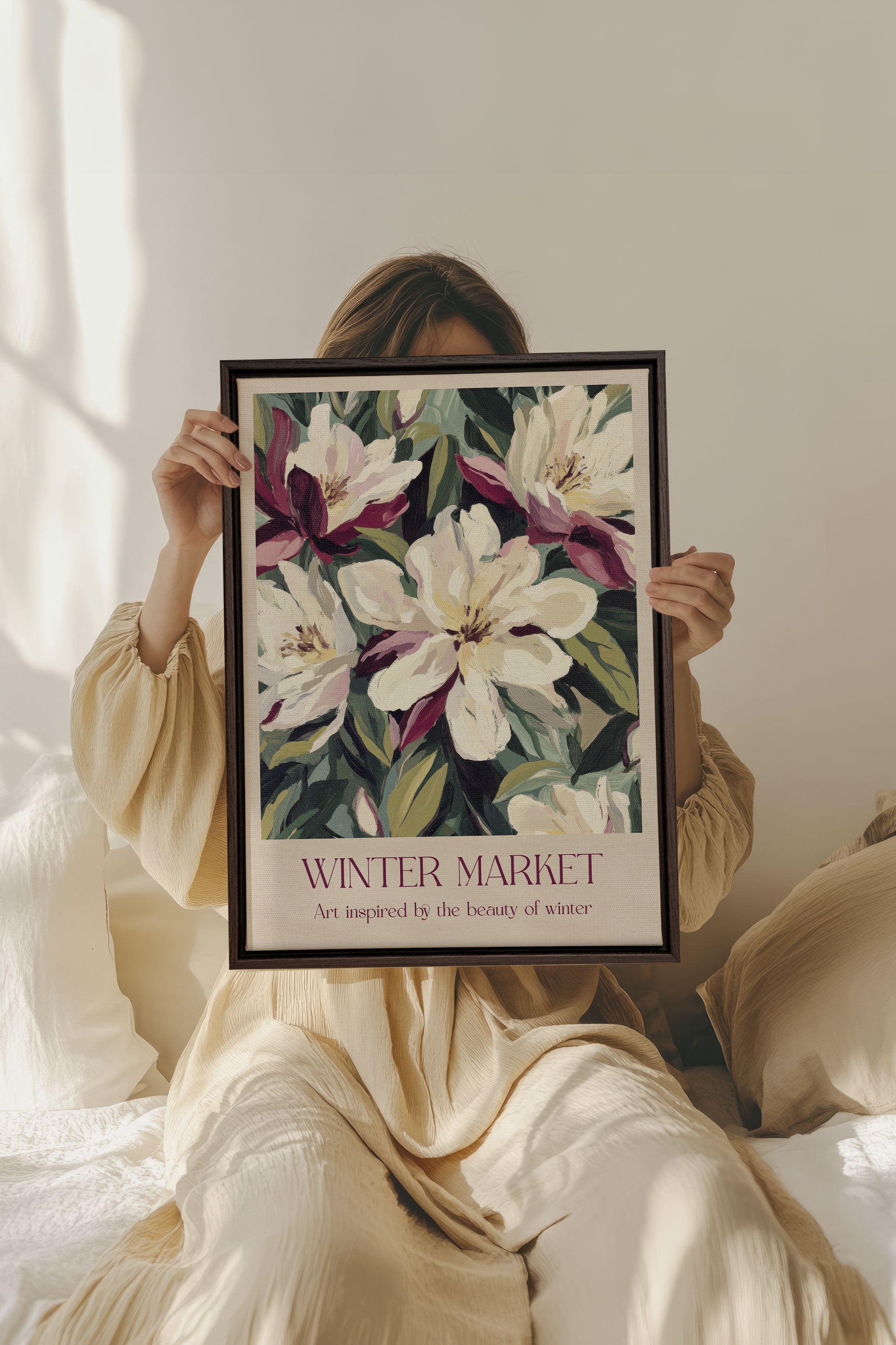 OLEKA CANVAS - MARCHÉ HIVERNAL II, Oeuvre sur toile étirée, encadré Brun Noyer