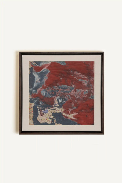 ROUGE POLAIRE, Oeuvre sur toile étirée, encadré Brun Noyer