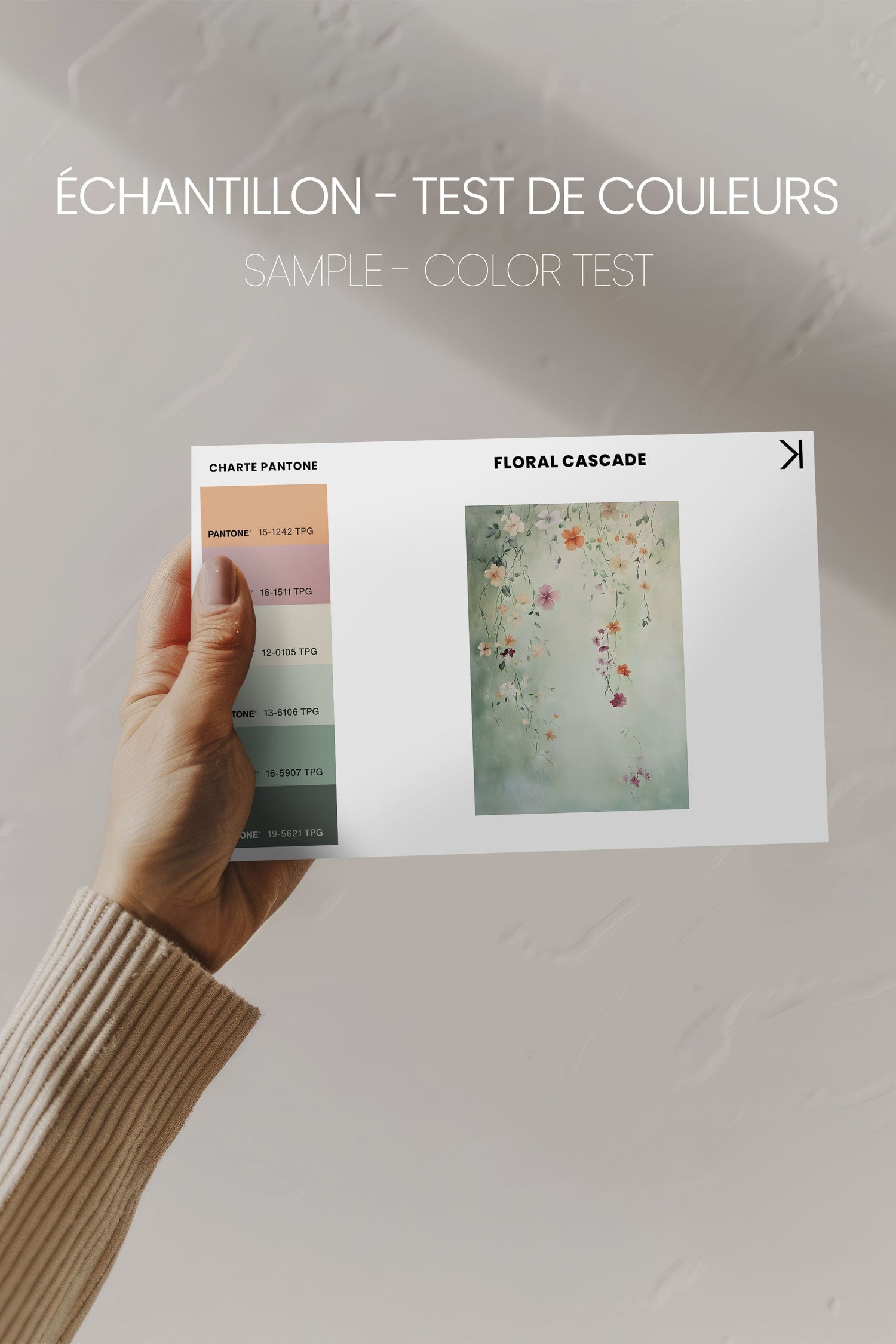 OLEKA CANVAS - FLORAL CASCADE, Oeuvre sur toile étirée, encadré Blanc