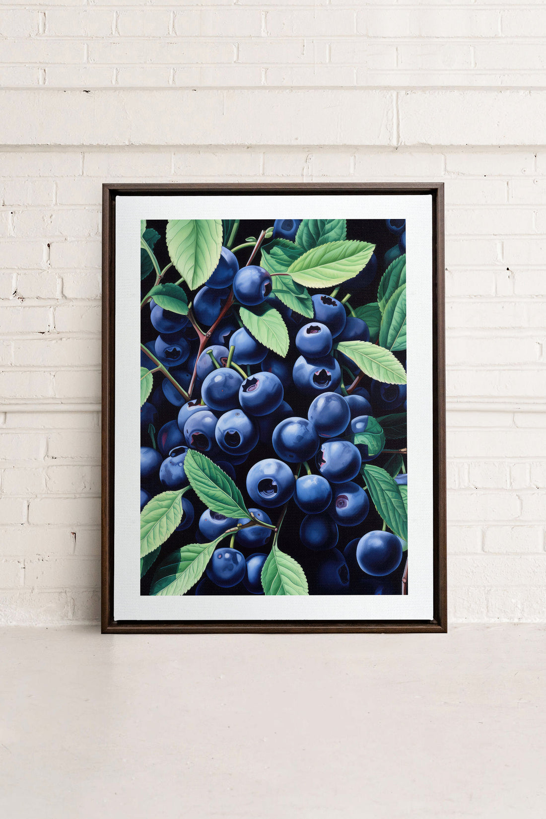 OLEKA CANVAS - BLUEBERRY BLISS, Oeuvre sur toile étirée, encadré Brun Noyer