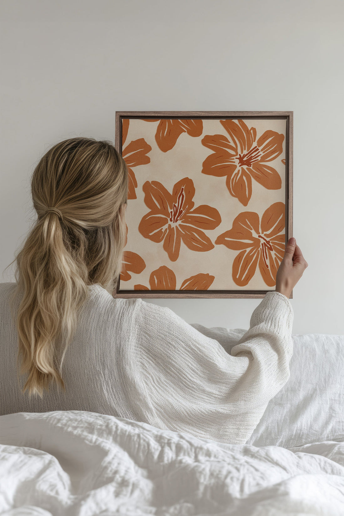 OLEKA CANVAS - RAYON FLORAL, Oeuvre sur toile étirée, encadré Brun Chêne