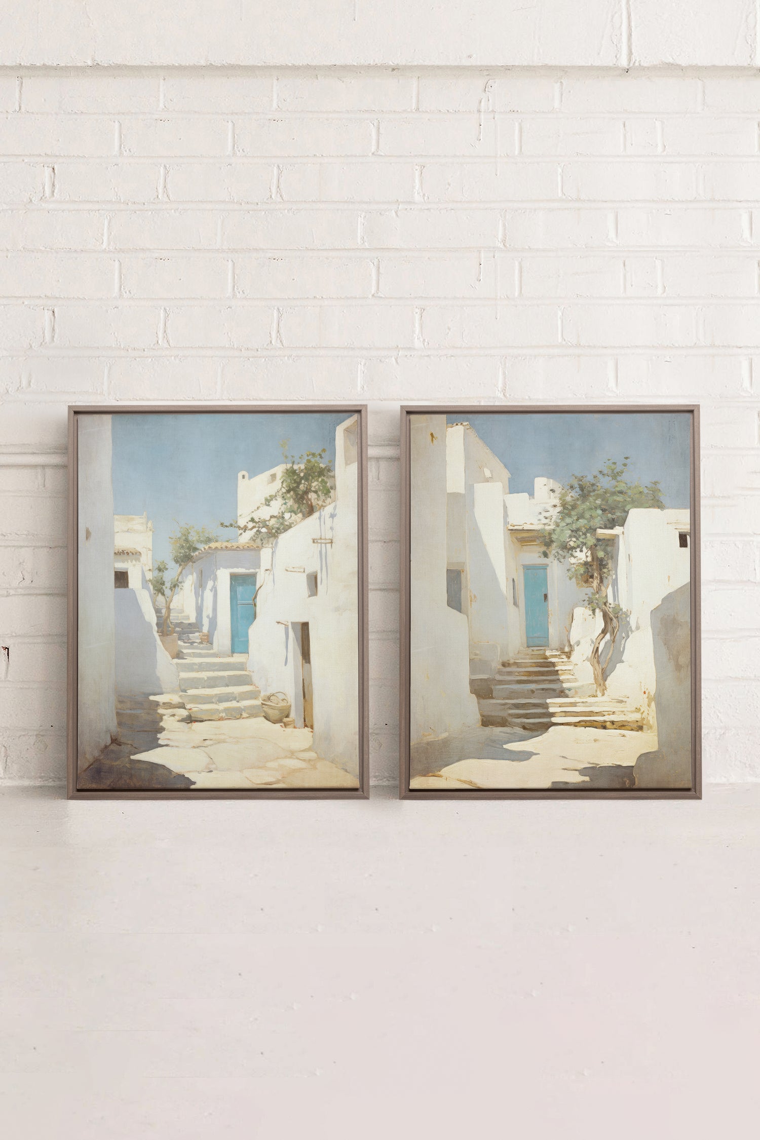 COMBINAISON VINTAGE GREEK VILLAS, 2 Works on stretched canvas, framed Oak Brown