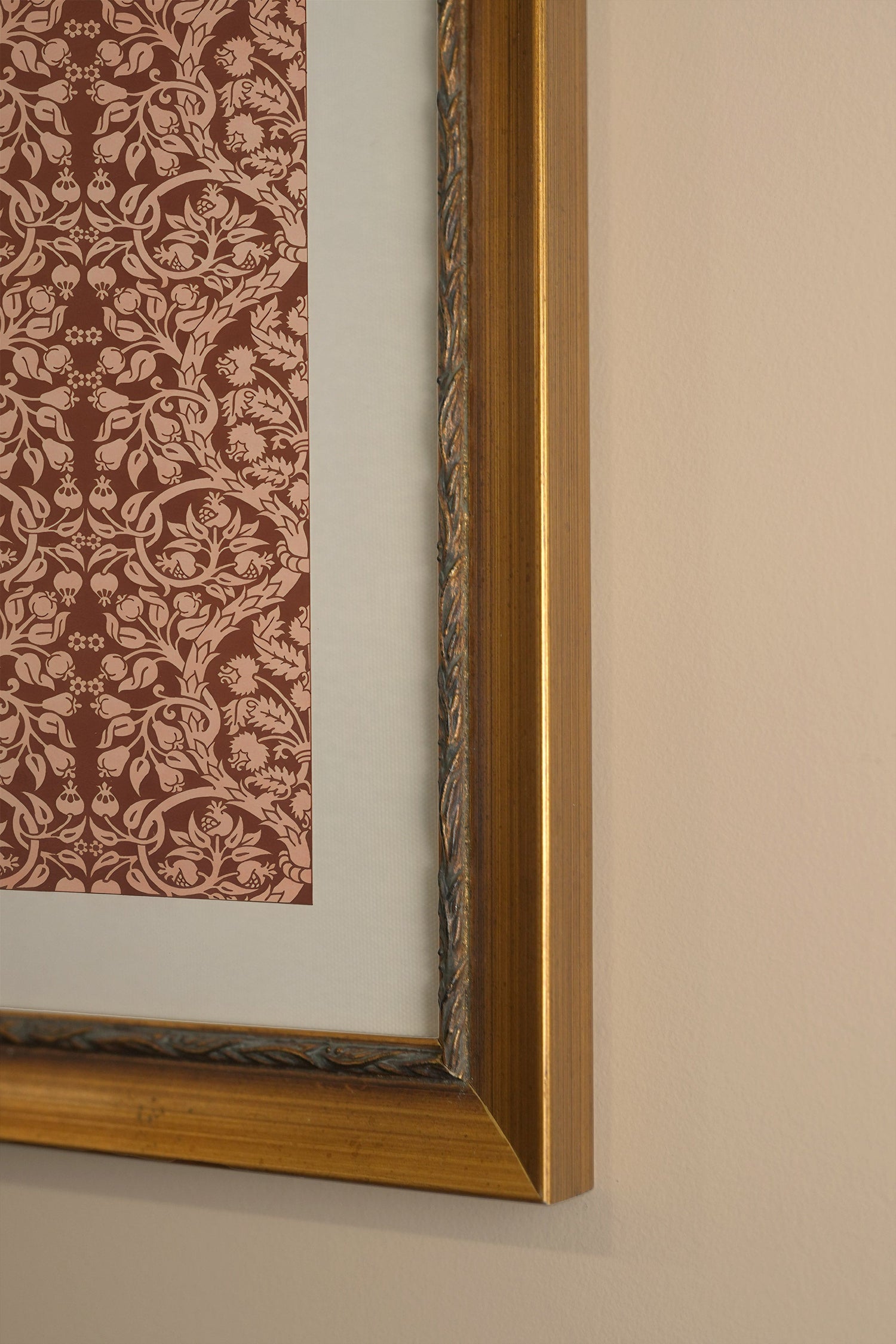 MOTIF ANCIEN, Artwork on rigid canvas, framed in Vintage Gold