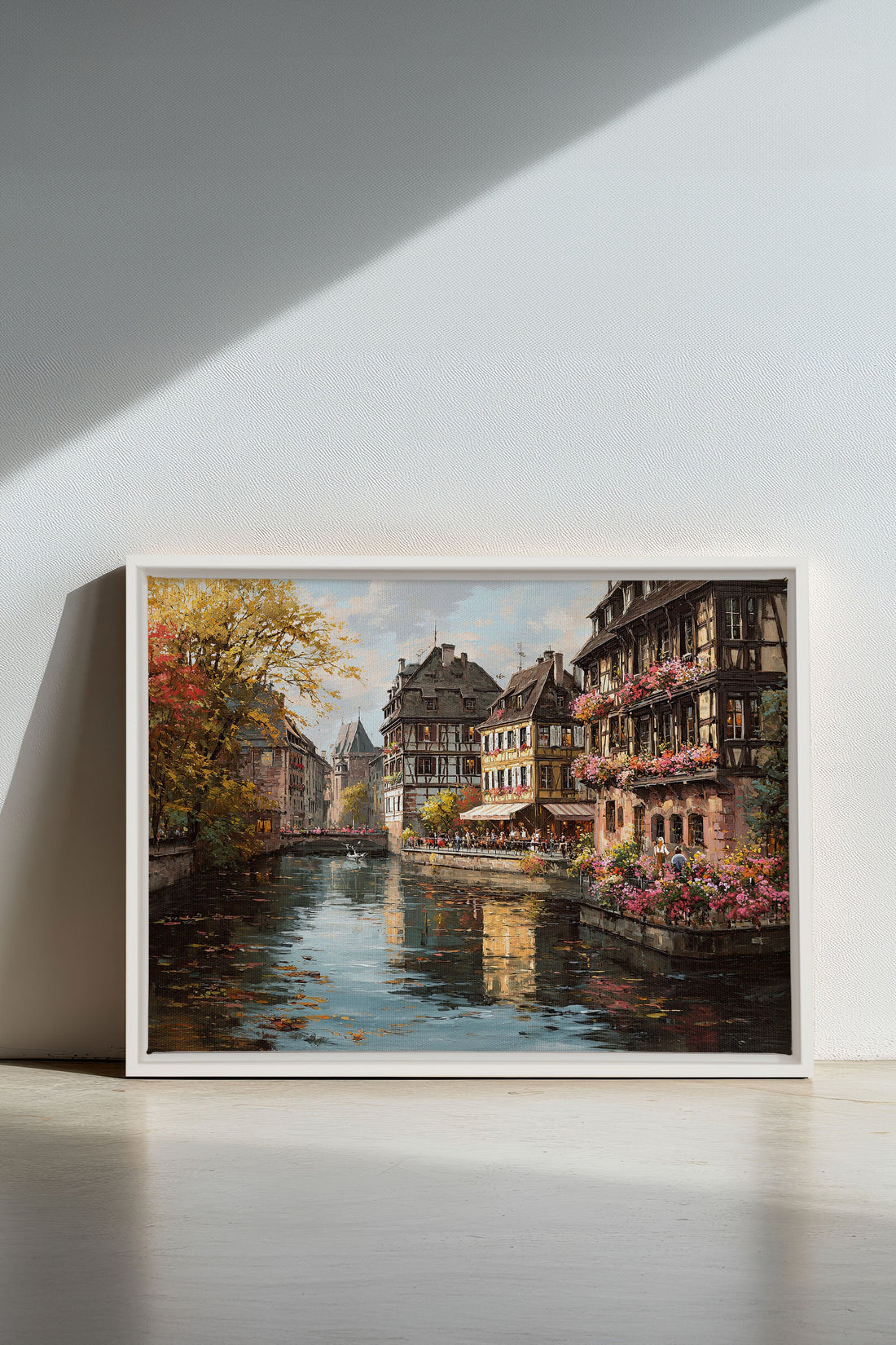 OLEKA CANVAS - CANAL OF PETALS, Oeuvre sur toile étirée, encadré Blanc