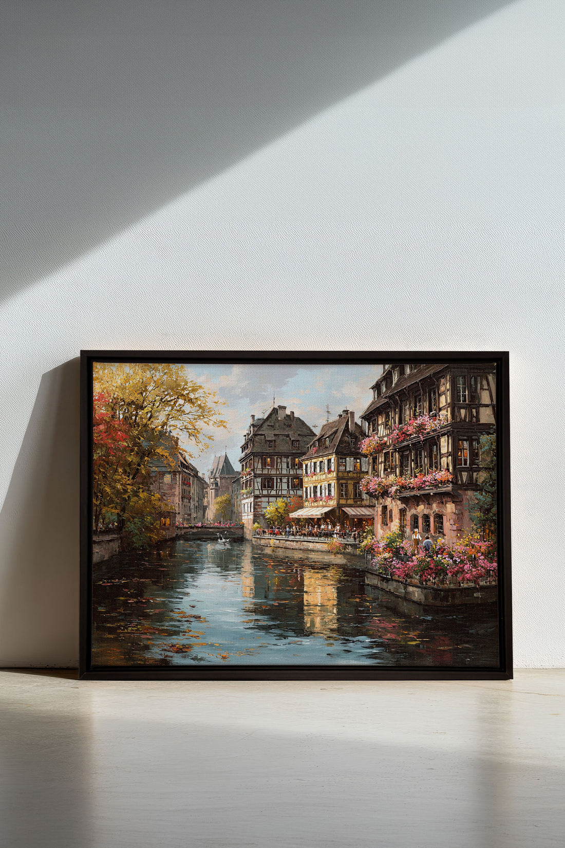 OLEKA CANVAS - CANAL OF PETALS, Oeuvre sur toile étirée, encadré Noir