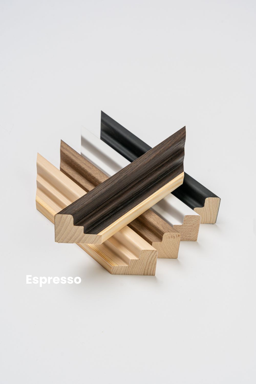 Tableau abstrait vibrant avec des teintes de vert, turquoise, jaune, rose et blanc. Ajoutez énergie et modernité à votre espace.