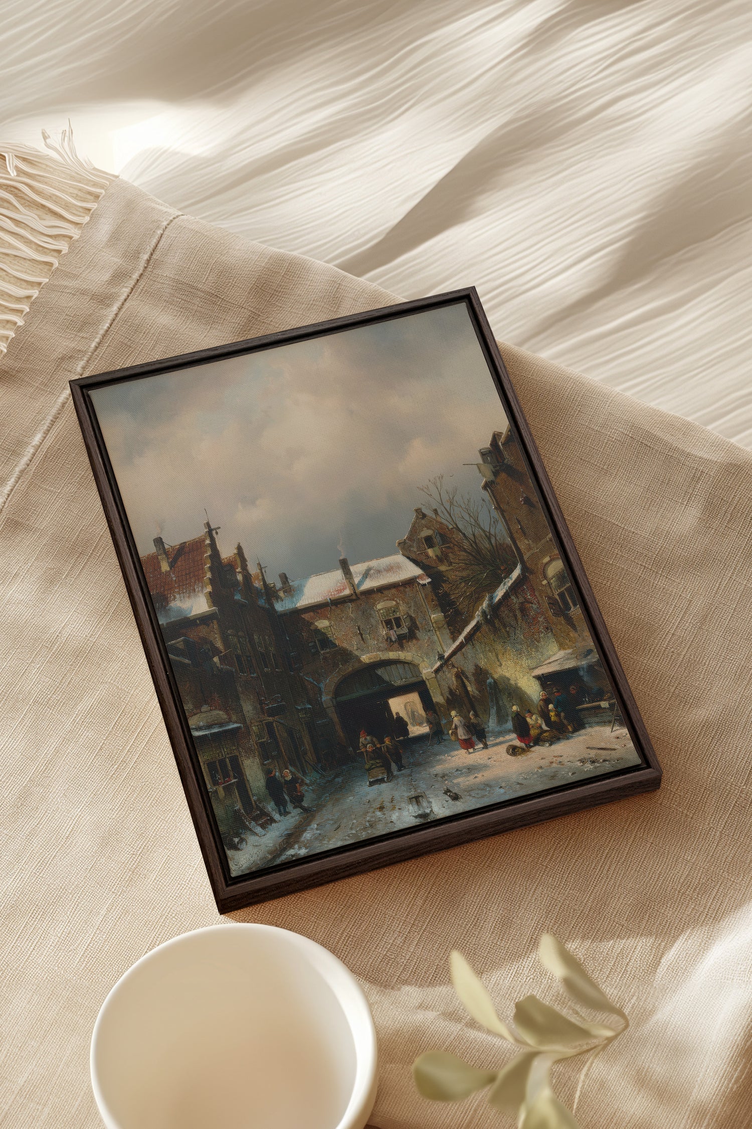 WINTER ALLEY, Oeuvre sur toile étirée, encadré Brun Noyer