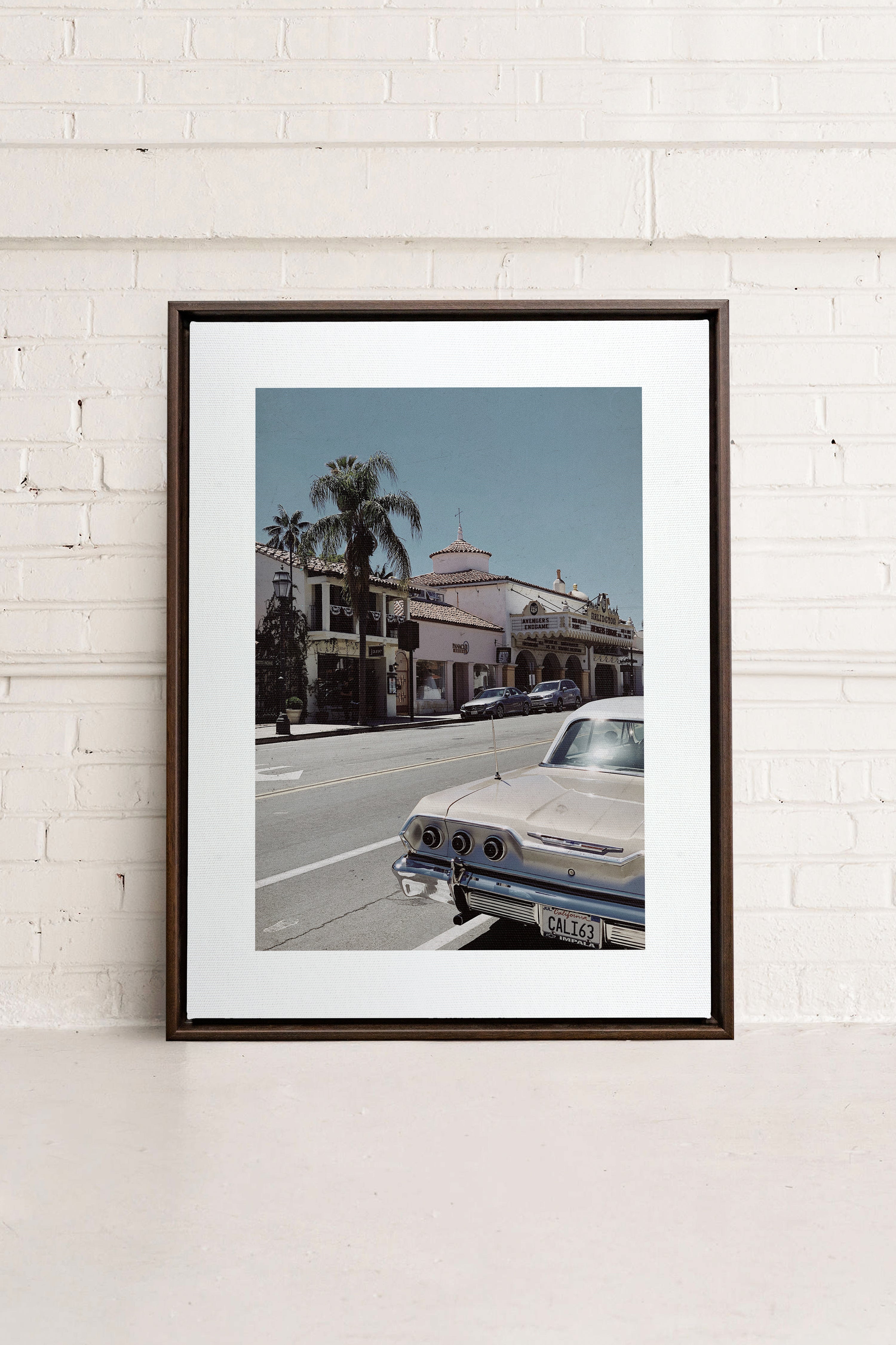 OLEKA CANVAS - CALI 63, Oeuvre sur toile étirée, encadré Brun Noyer