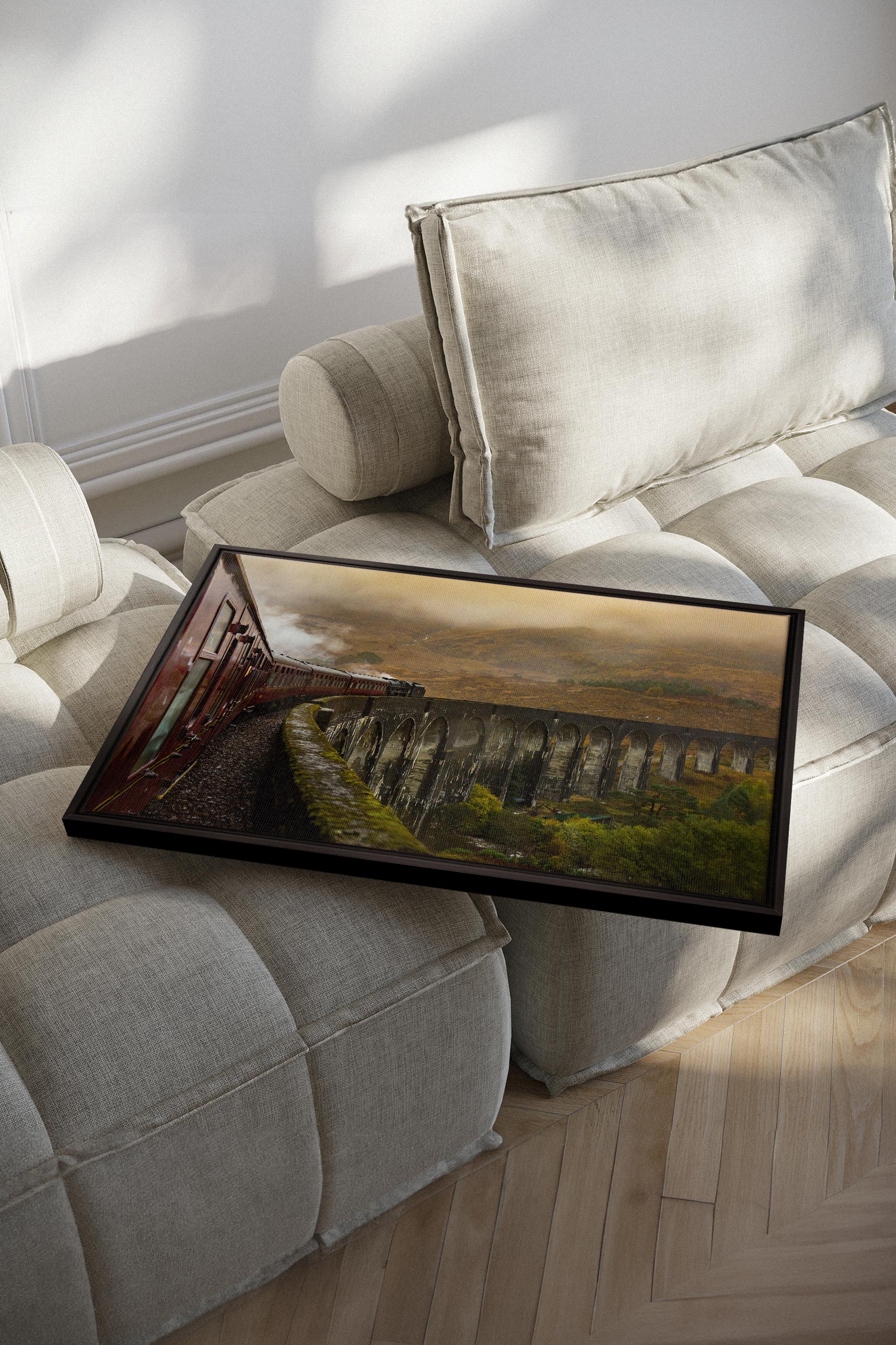 OLEKA CANVAS - ROUTE DU MYSTÈRE, Oeuvre sur toile étirée, encadré Noir