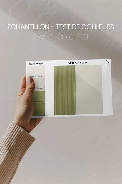 OLEKA CANVAS - VERDANT FLOW, Oeuvre sur toile étirée, encadré Noir