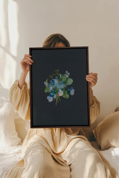 VIOLETTES MACULEES, Stretched Canvas Artwork, framed Walnut Brown