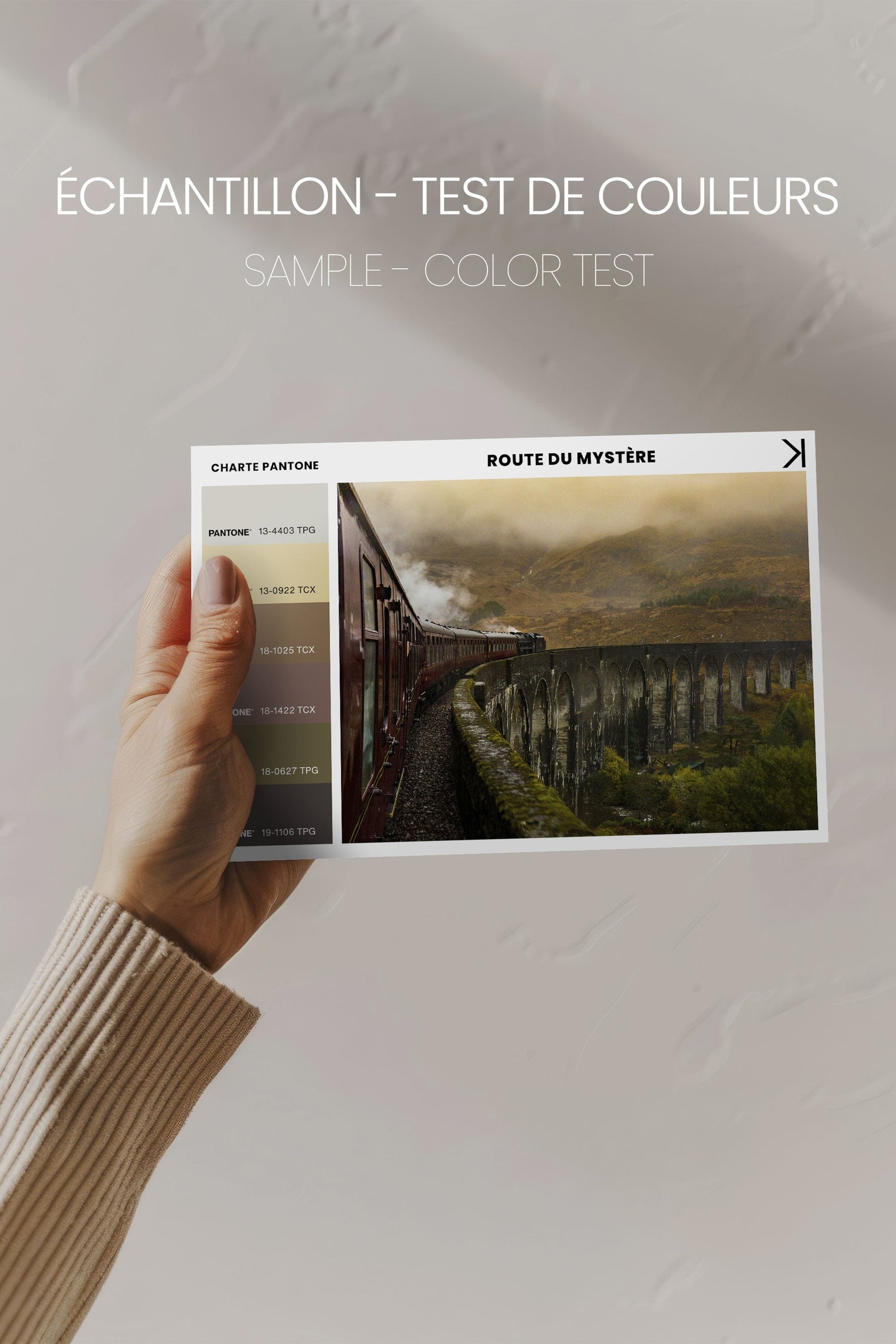 OLEKA CANVAS - ROUTE DU MYSTÈRE, Oeuvre sur toile étirée, encadré Blanc