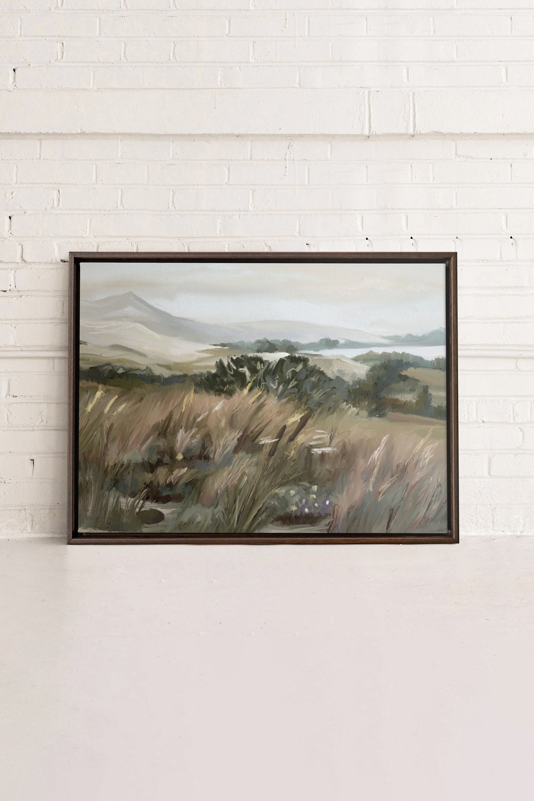 OLEKA CANVAS - SPRING MEADOW, Oeuvre sur toile étirée, encadré Brun Noyer