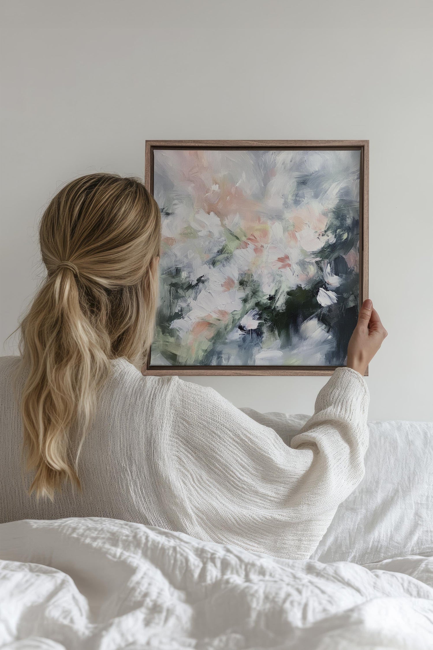 OLEKA CANVAS - BLUSH HARMONY, Oeuvre sur toile étirée, encadré Brun Chêne