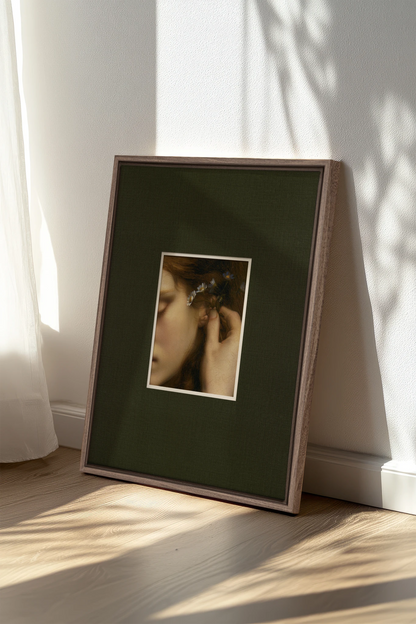 LE SECRET DES FLEURS, Artwork on stretched canvas, Oak Brown frame