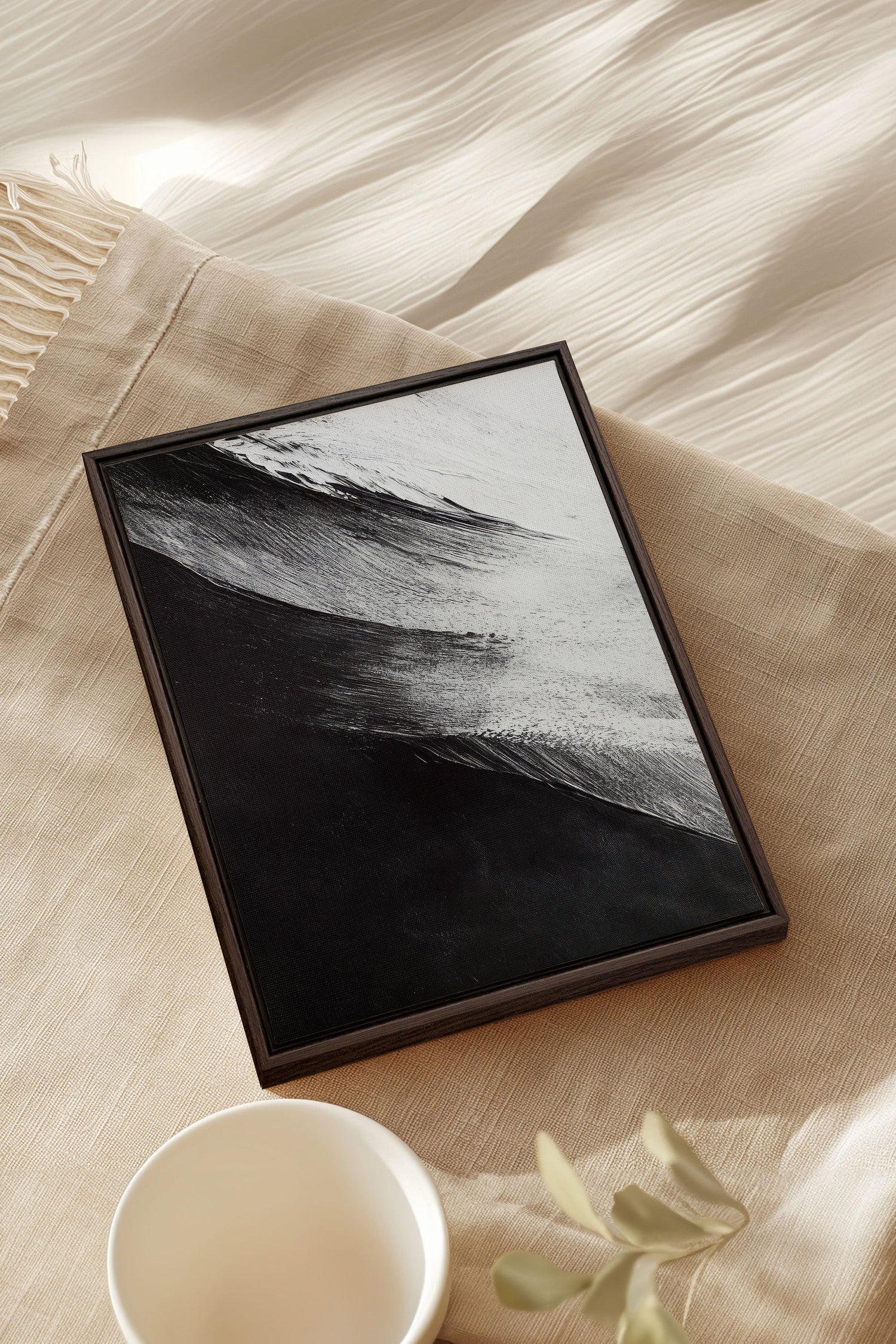 OLEKA CANVAS - TIDE OF SHADOWS, Oeuvre sur toile étirée, encadré Brun Noyer