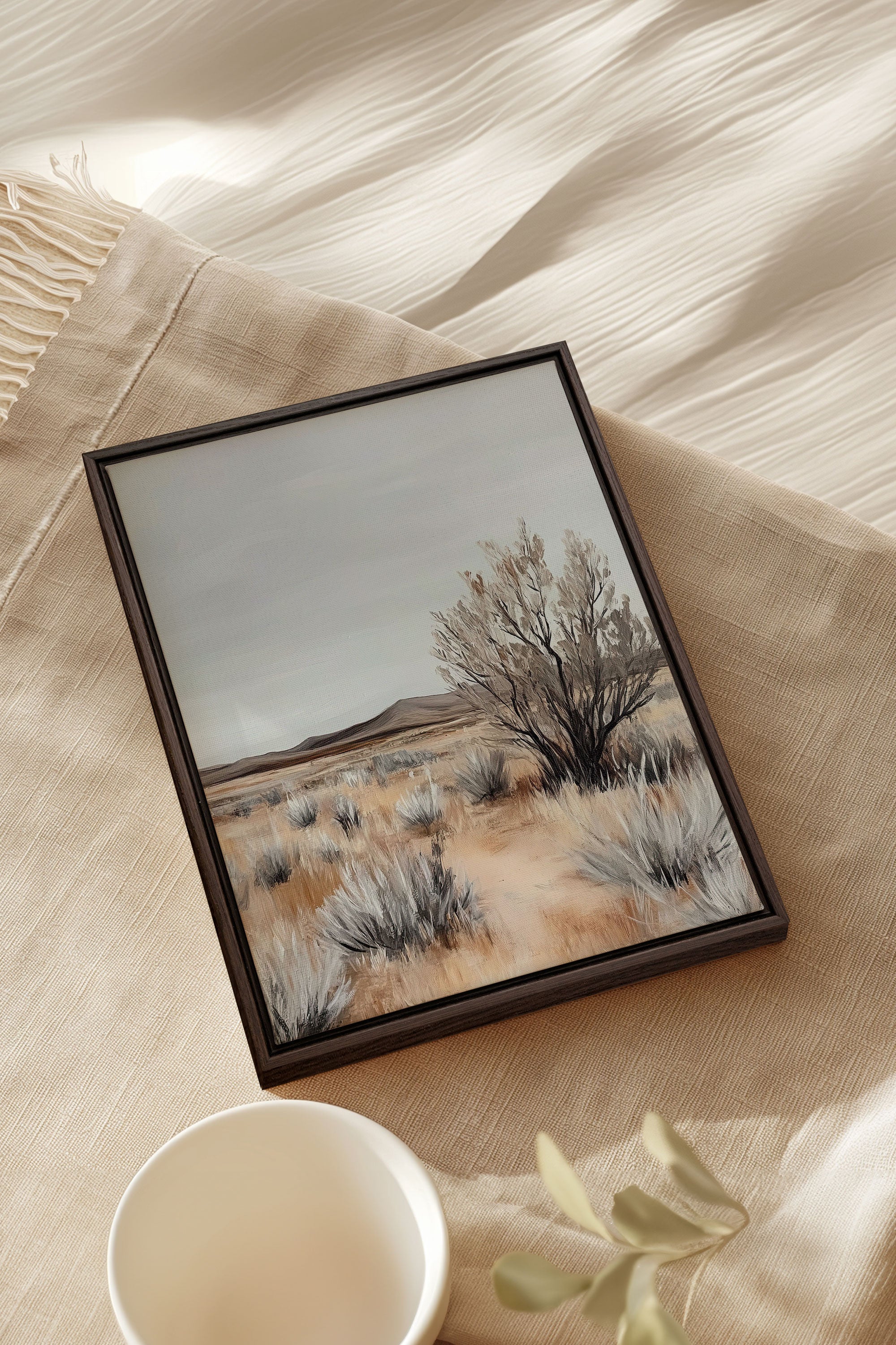 OLEKA CANVAS - DOUCEUR ARIDE, Oeuvre sur toile étirée, encadré Brun Noyer