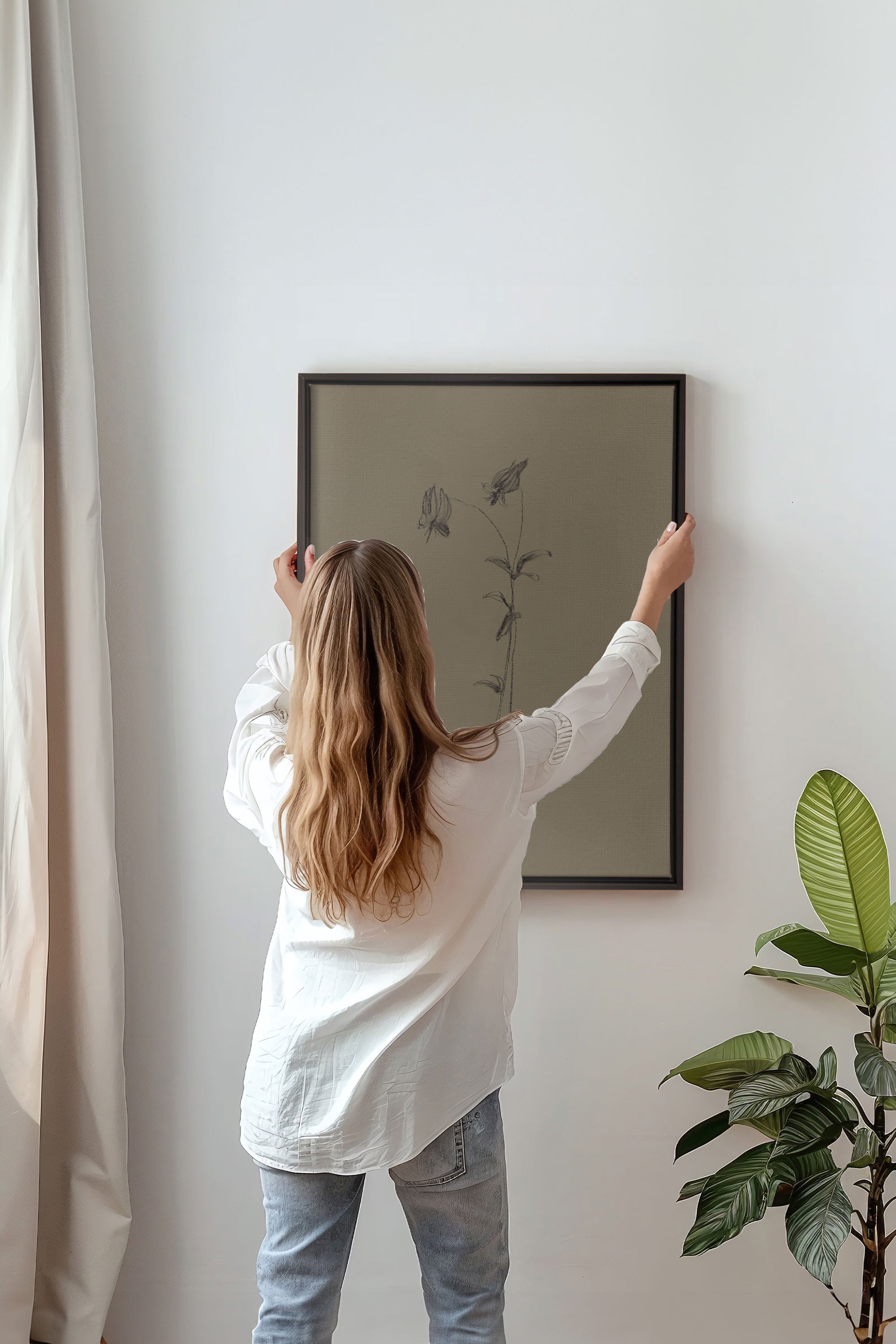 OLEKA CANVAS - BOUTON SAUVAGE, Oeuvre sur toile étirée, encadré Noir