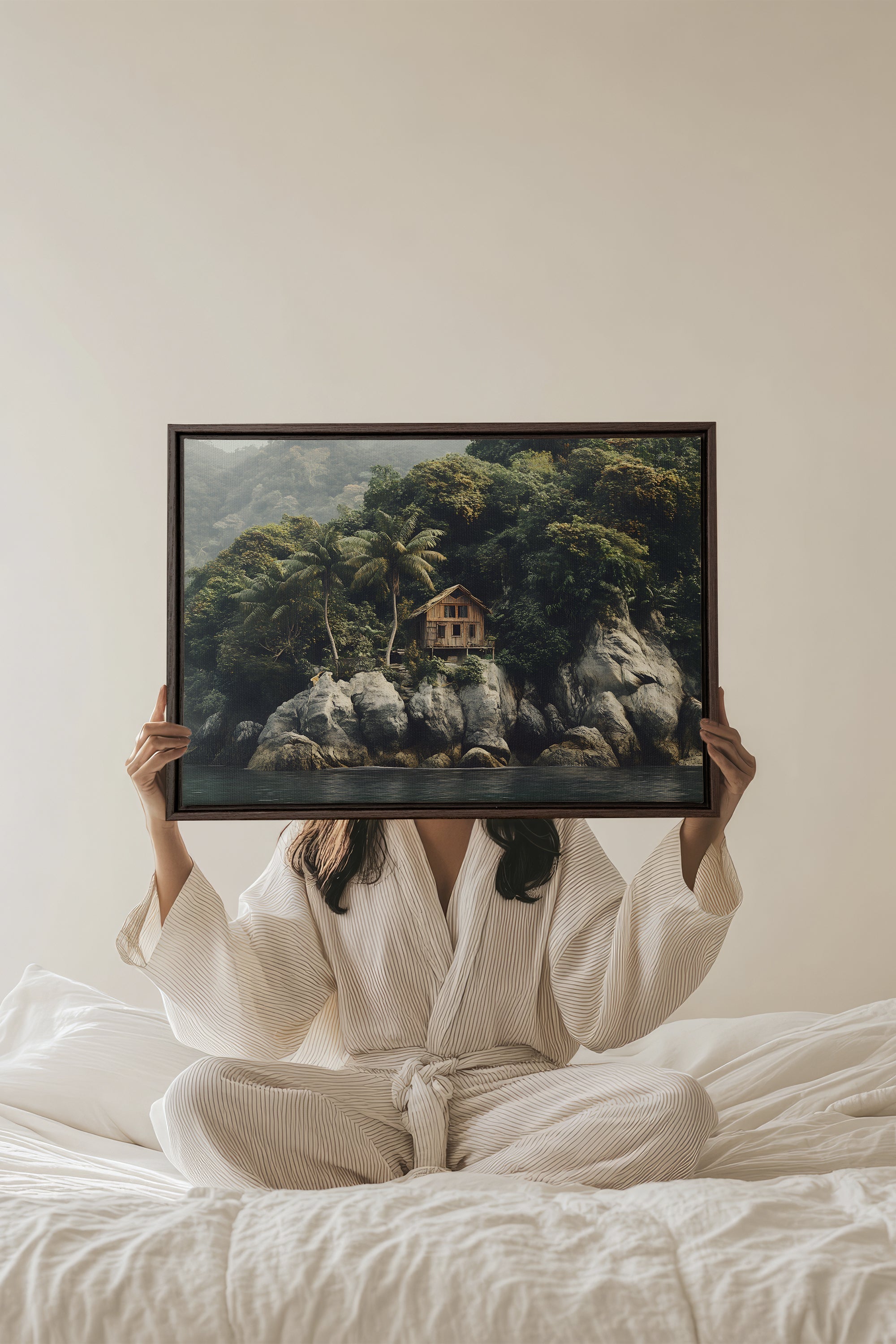 OLEKA CANVAS - REFUGE TROPICAL, Oeuvre sur toile étirée, encadré Brun Noyer