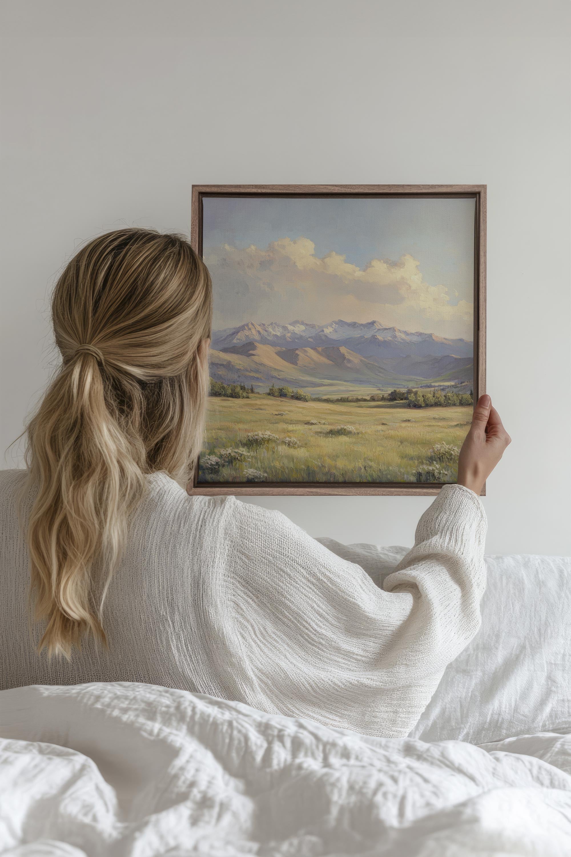 OLEKA CANVAS - VALLEY OF LIGHT, Oeuvre sur toile étirée, encadré Brun Chêne